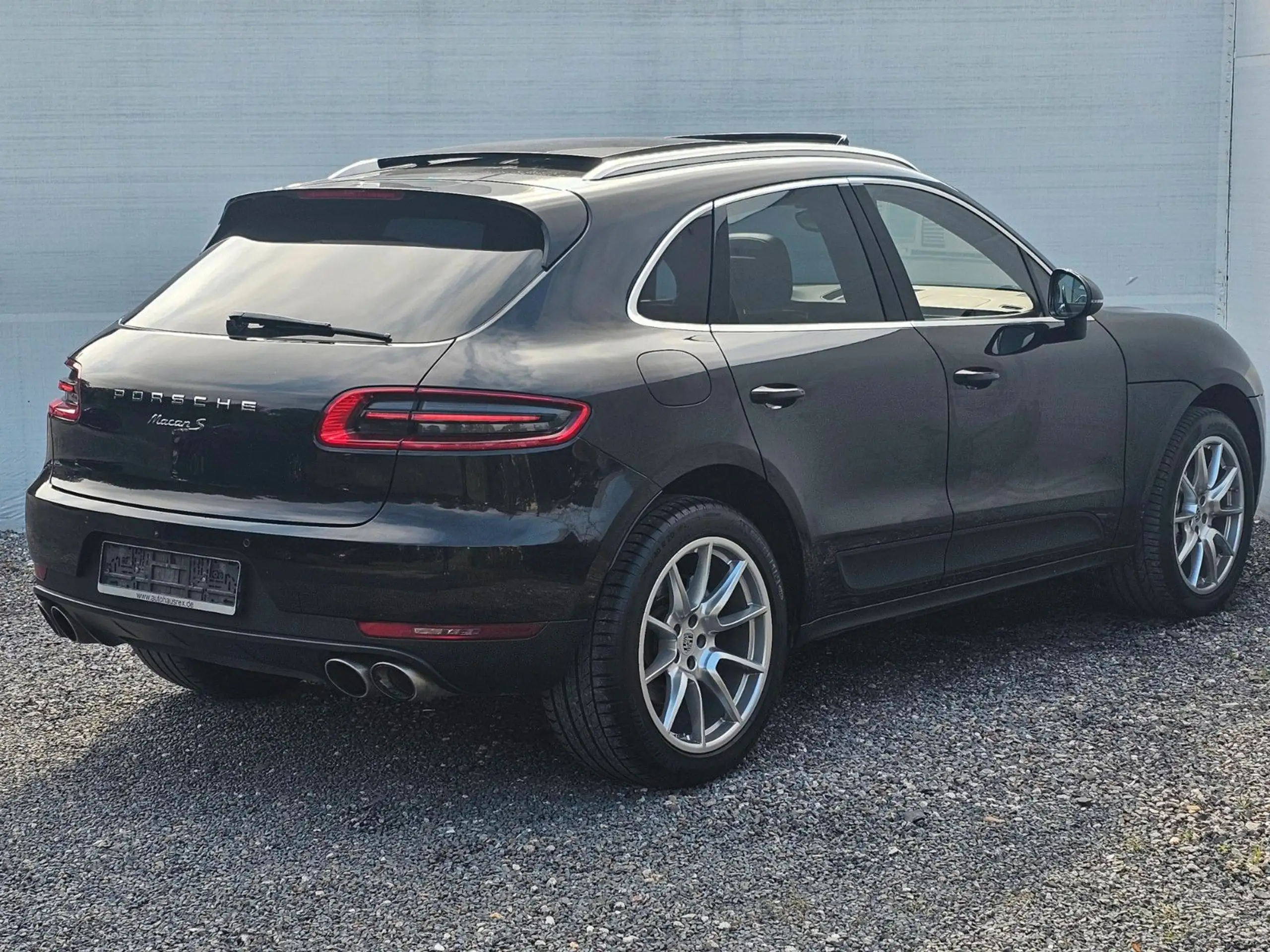 Porsche - Macan