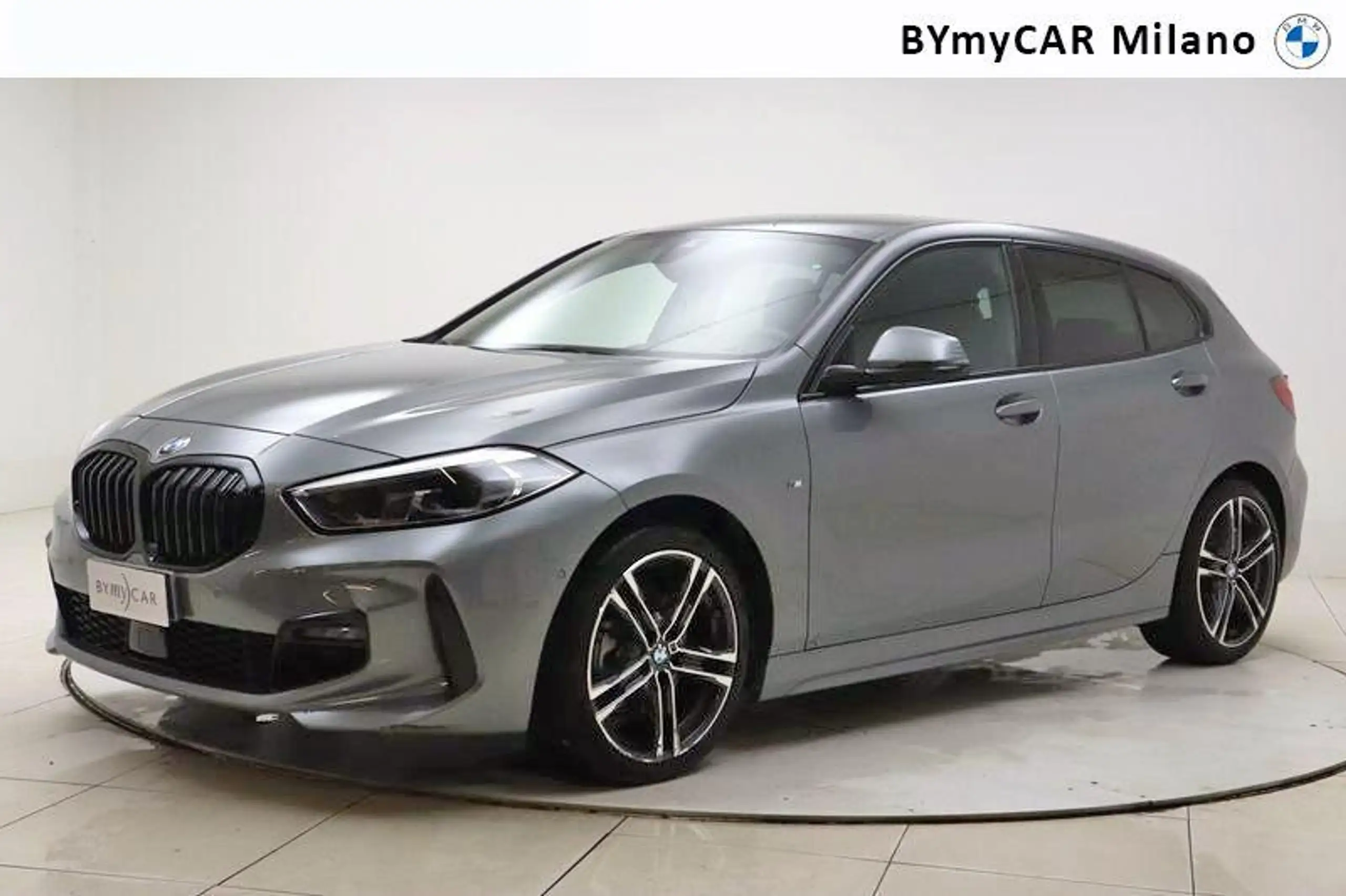 BMW 118 2024