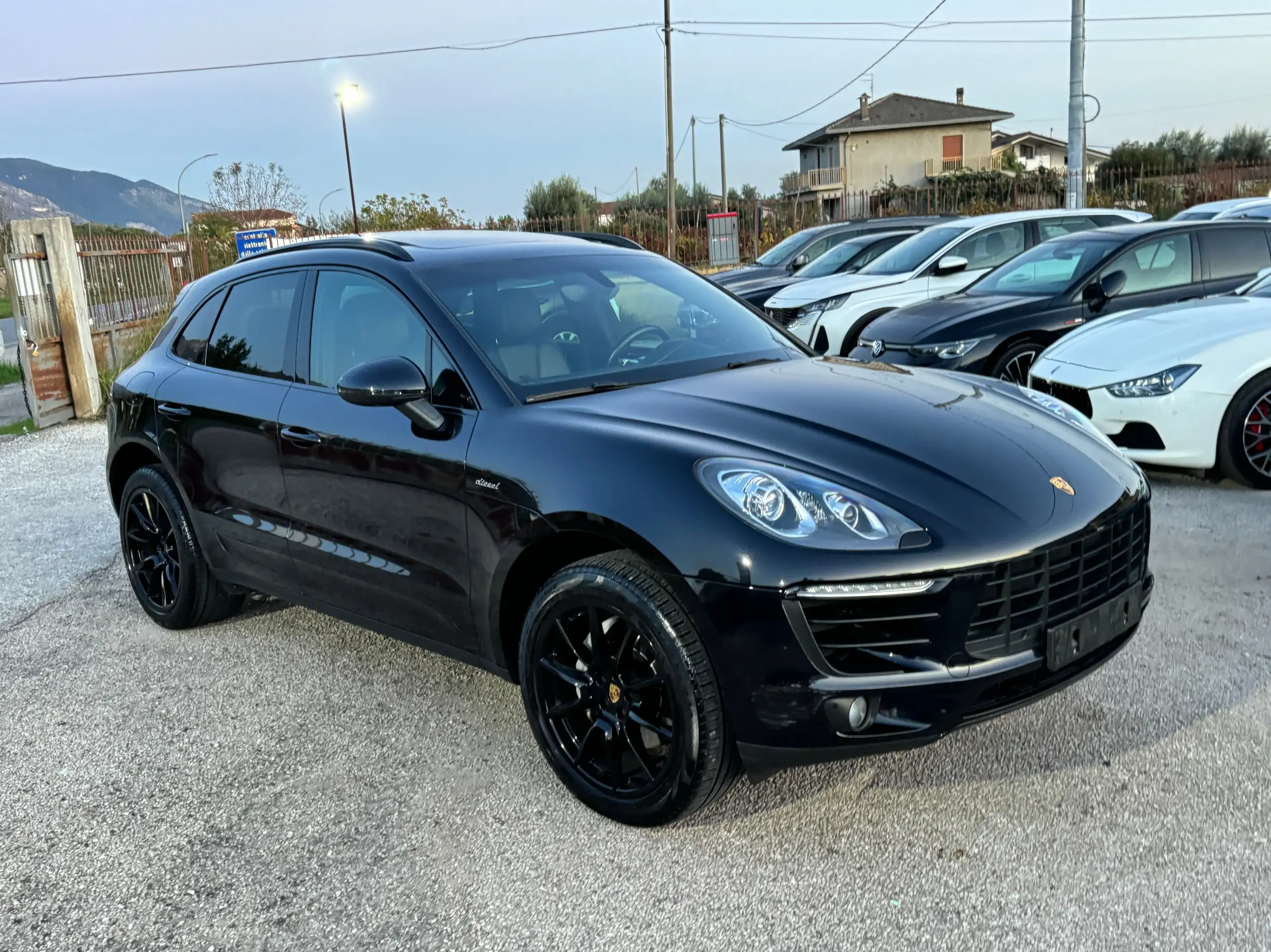 Porsche - Macan