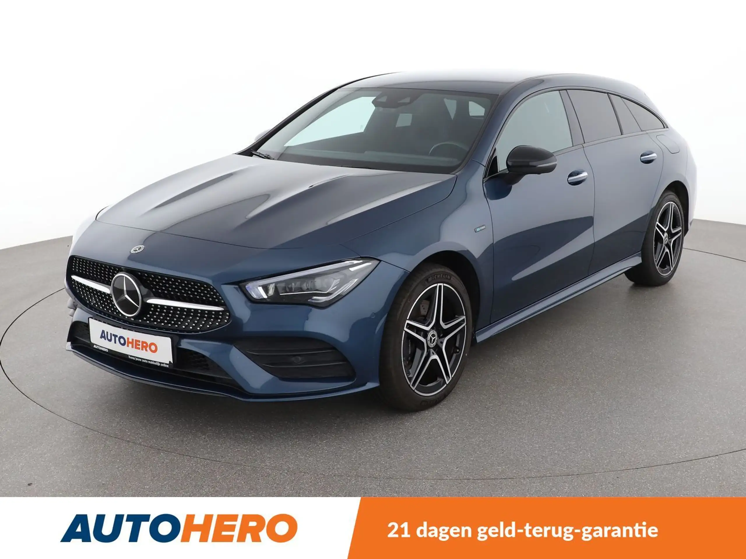 Mercedes-Benz - CLA 250