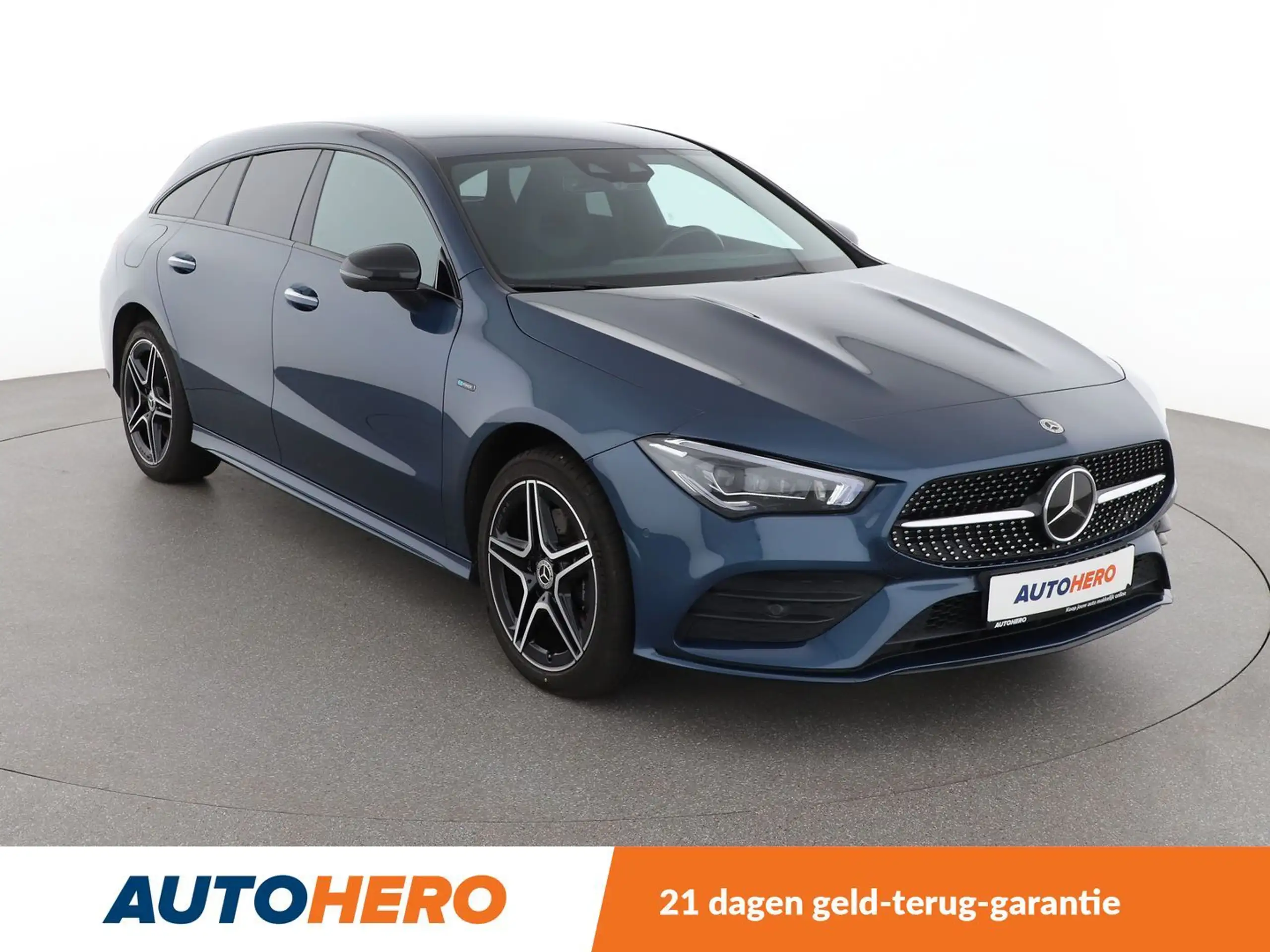 Mercedes-Benz - CLA 250