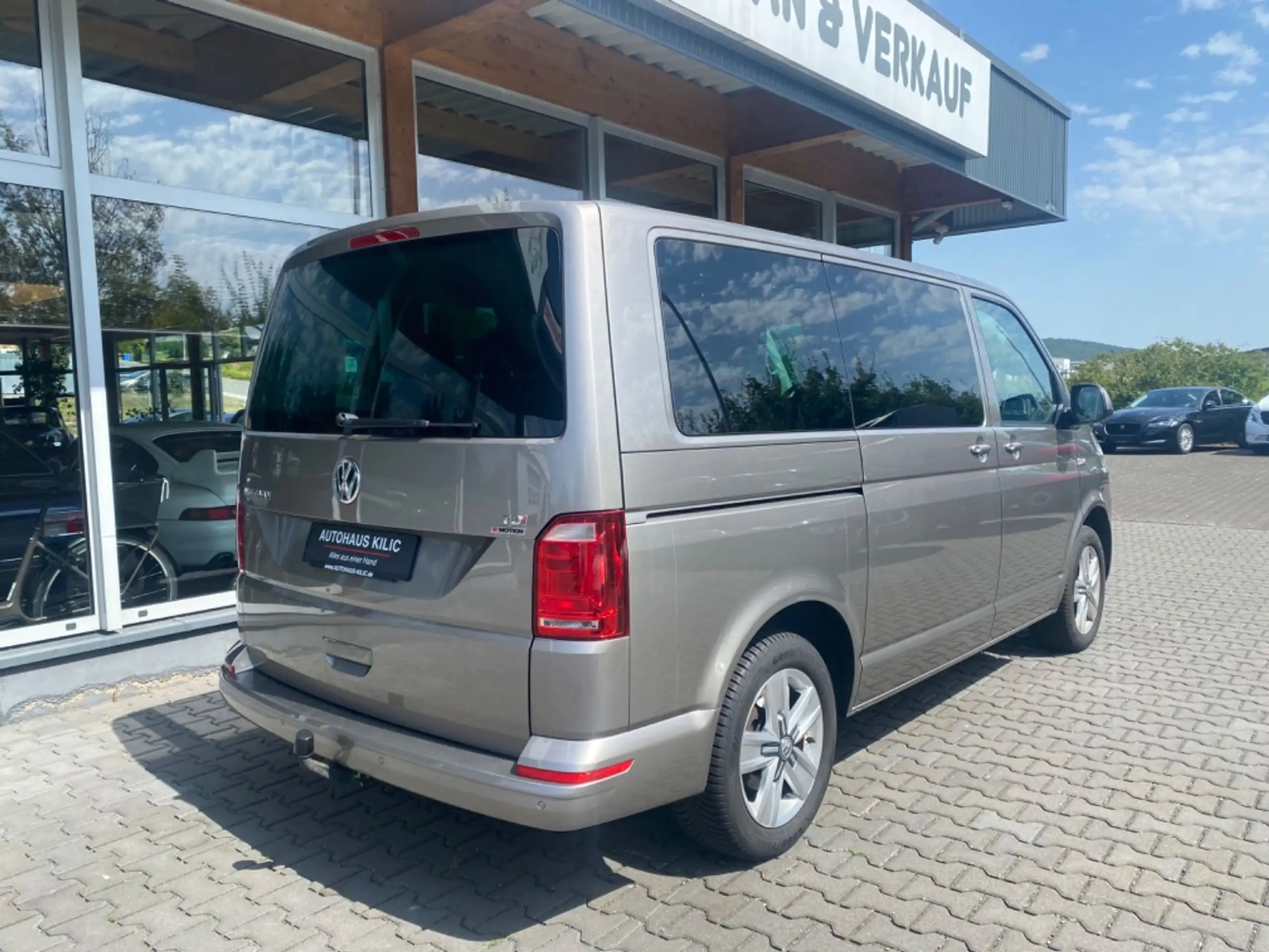 Volkswagen - T6 Multivan