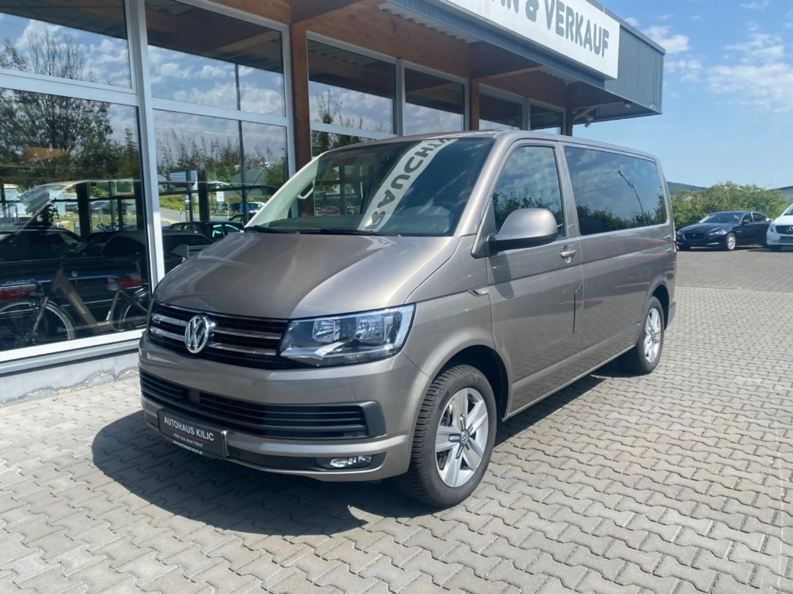 Volkswagen - T6 Multivan