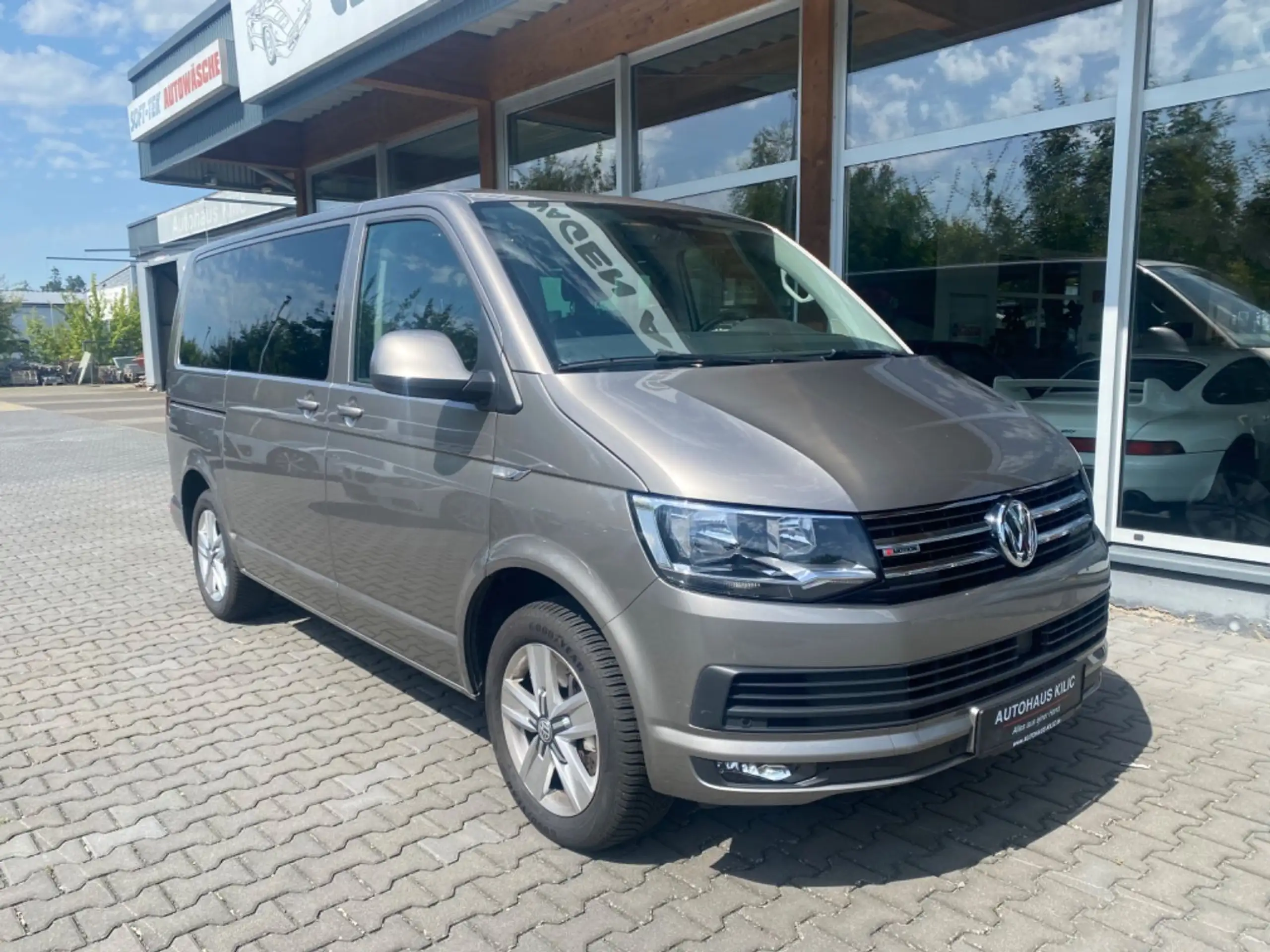 Volkswagen - T6 Multivan