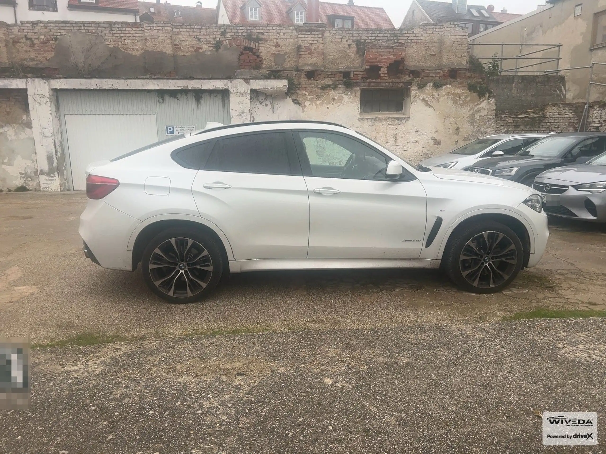 BMW - X6