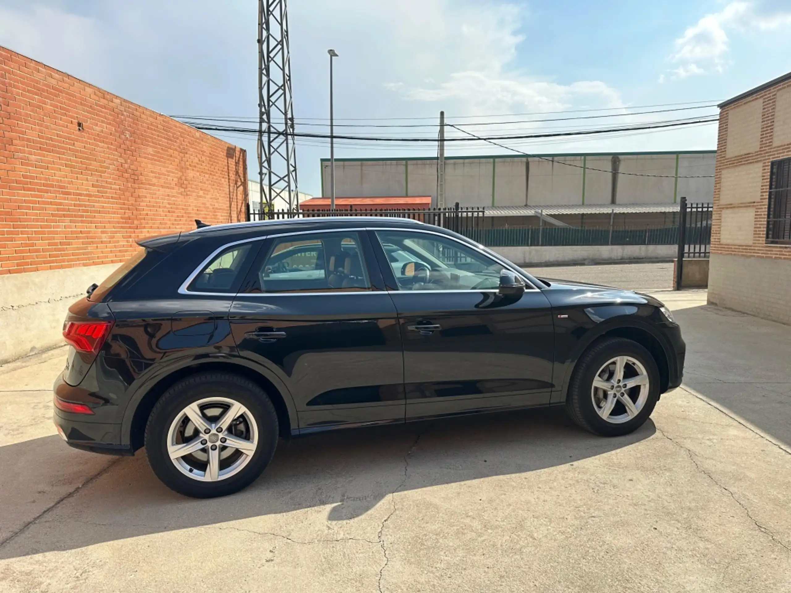 Audi - Q5