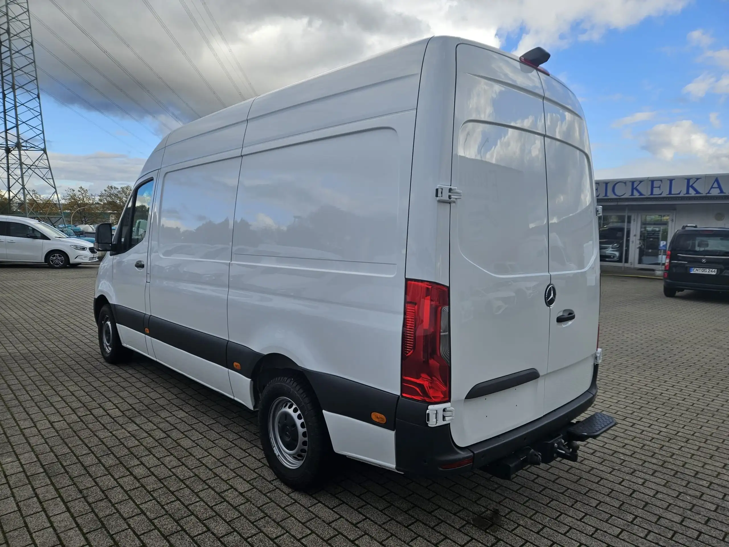 Mercedes-Benz - Sprinter