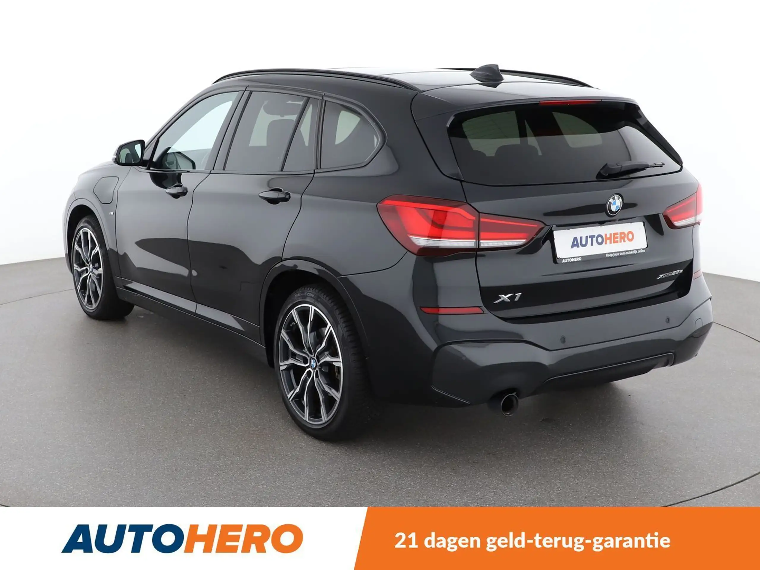 BMW - X1