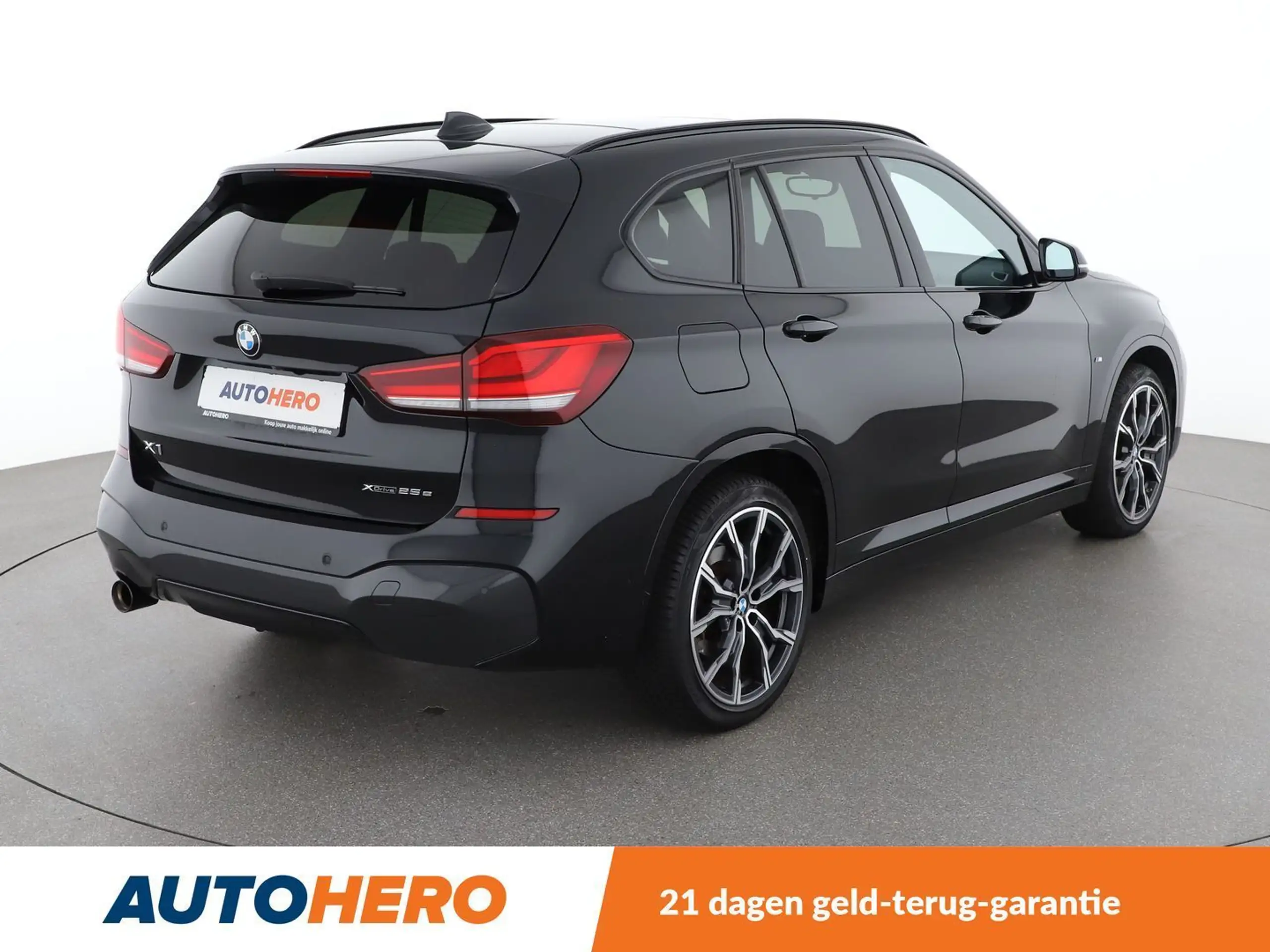 BMW - X1