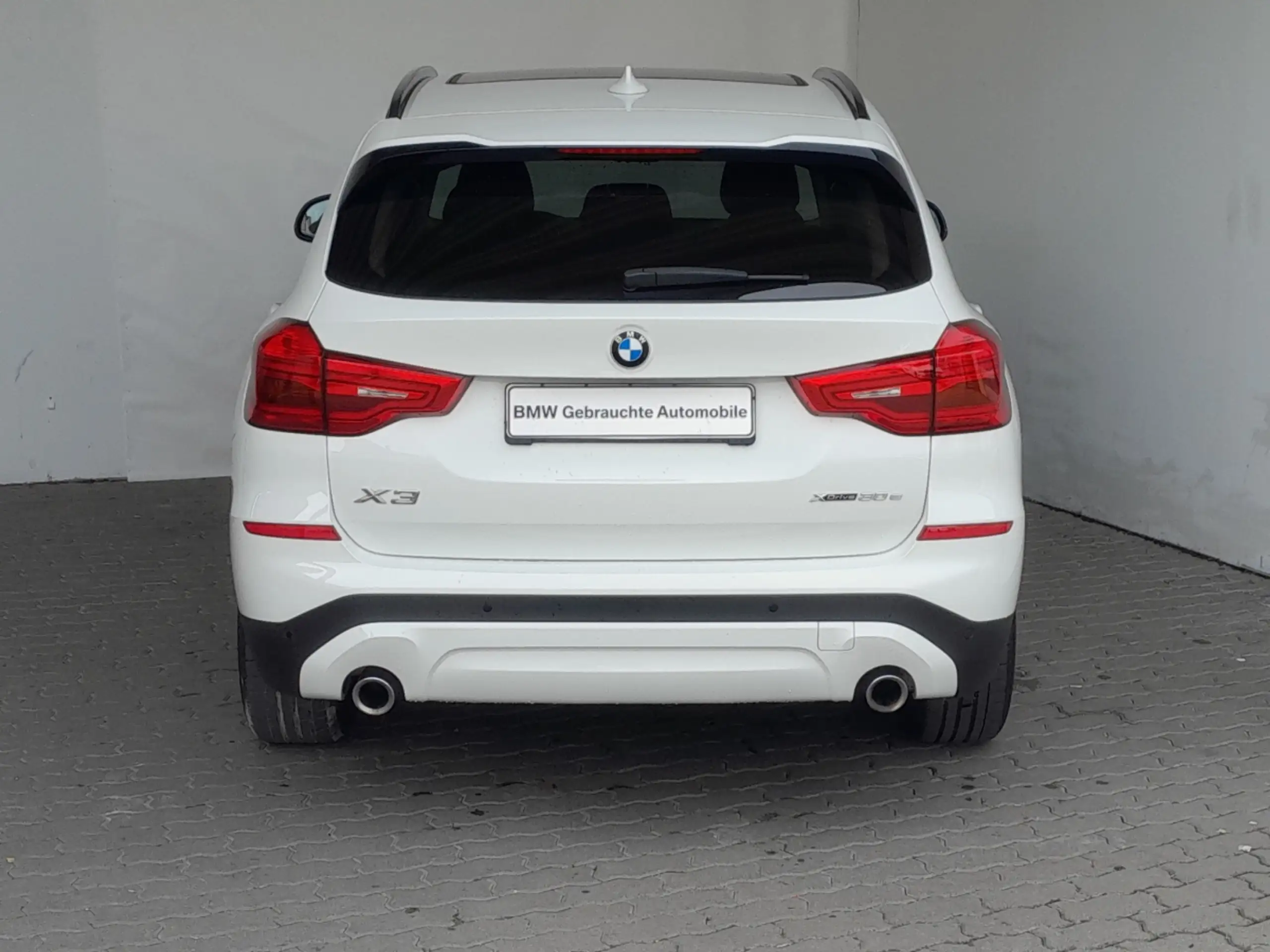 BMW - X3