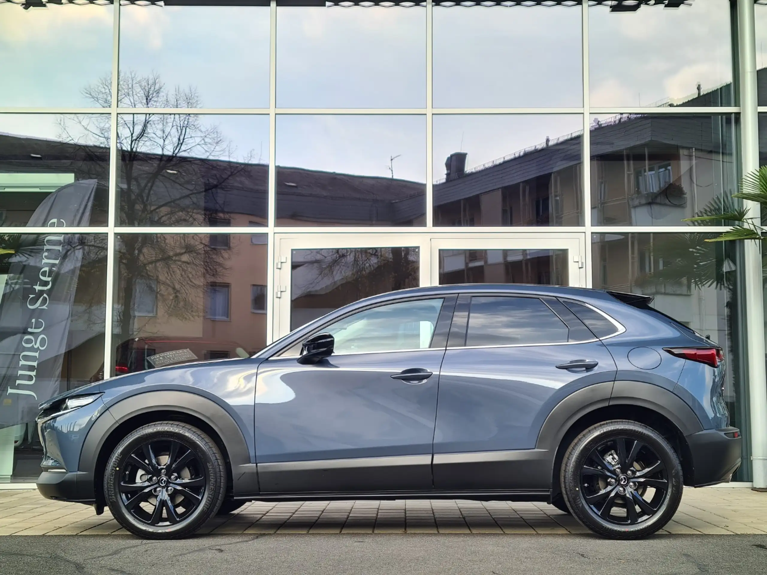 Mazda - CX-30