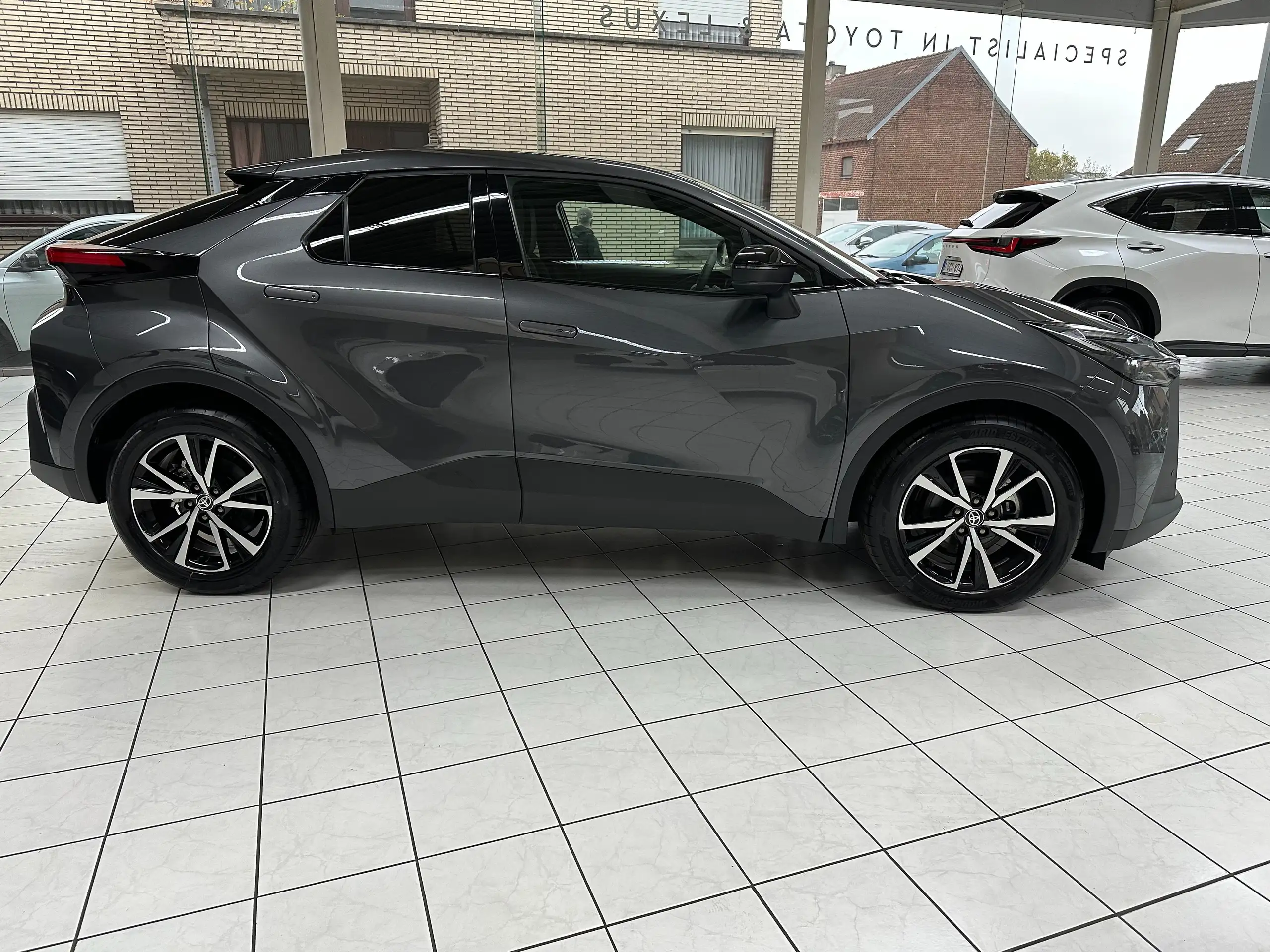 Toyota - C-HR