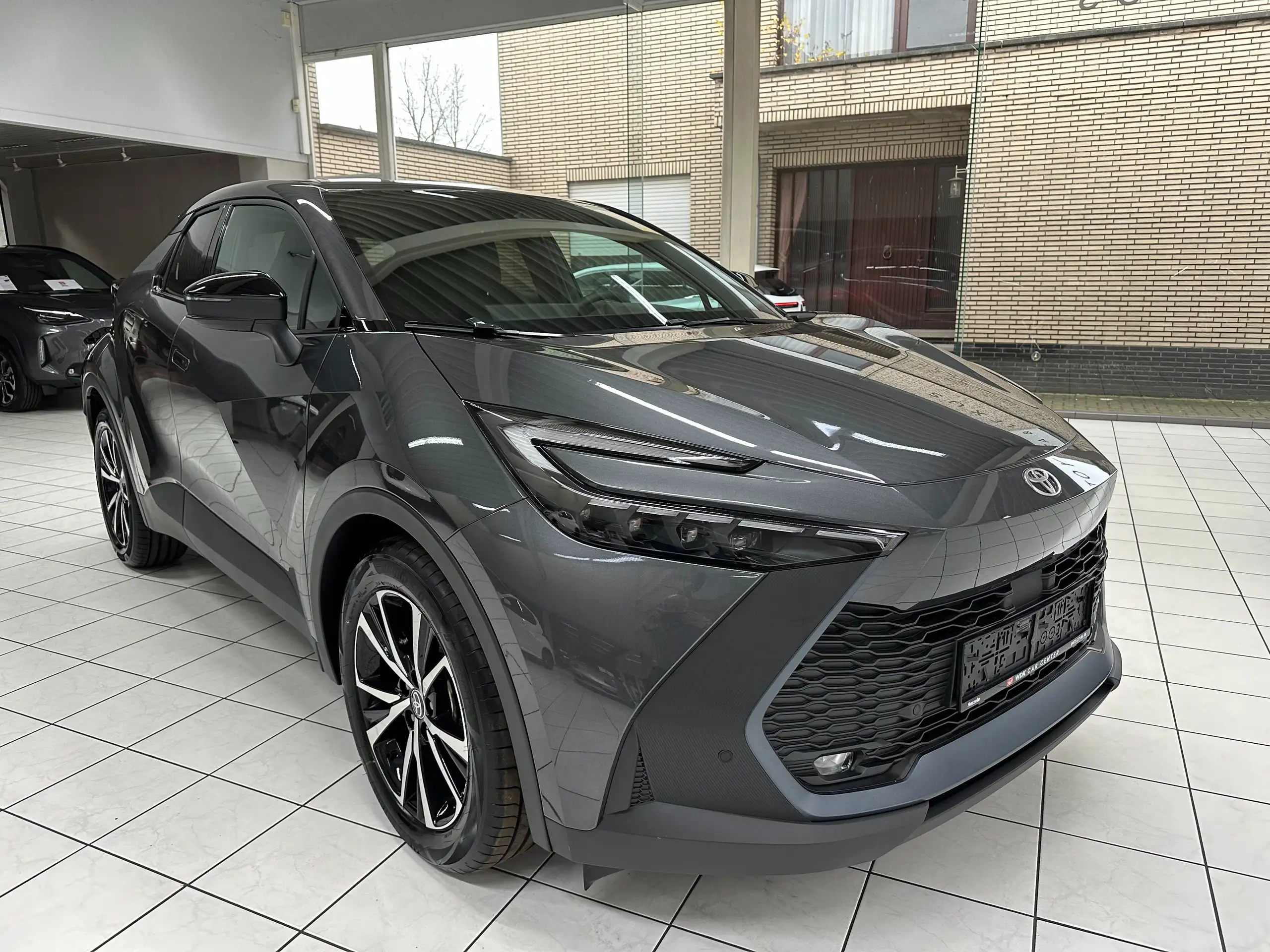 Toyota - C-HR