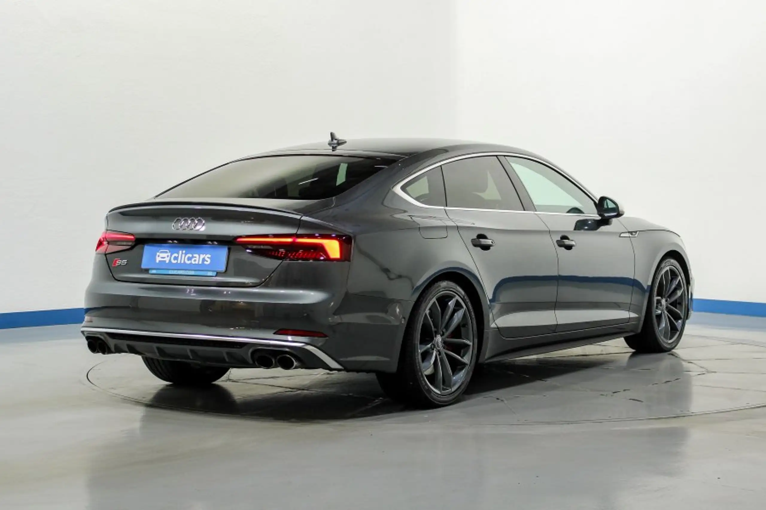 Audi - S5