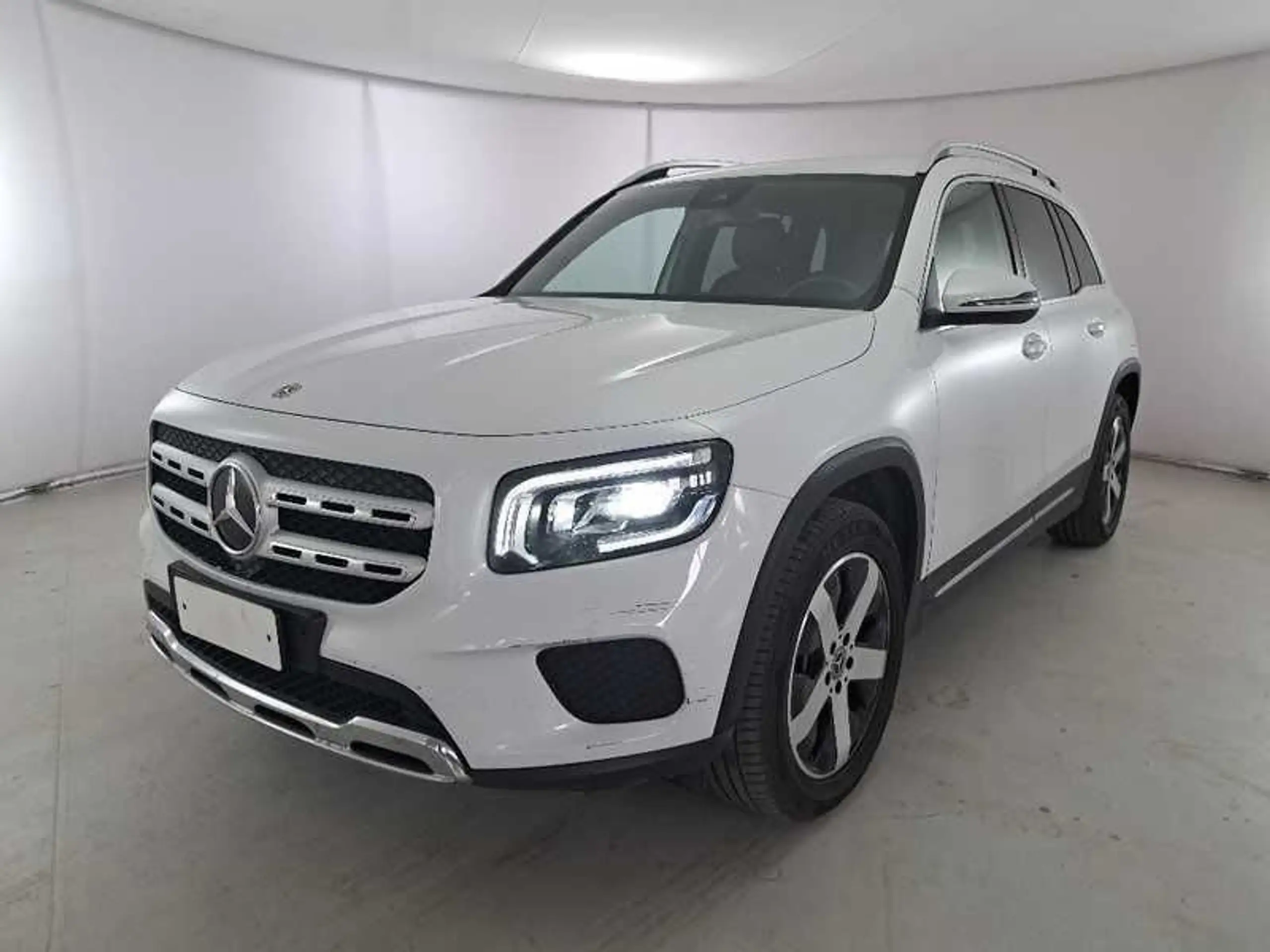 Mercedes-Benz GLB 200 2020