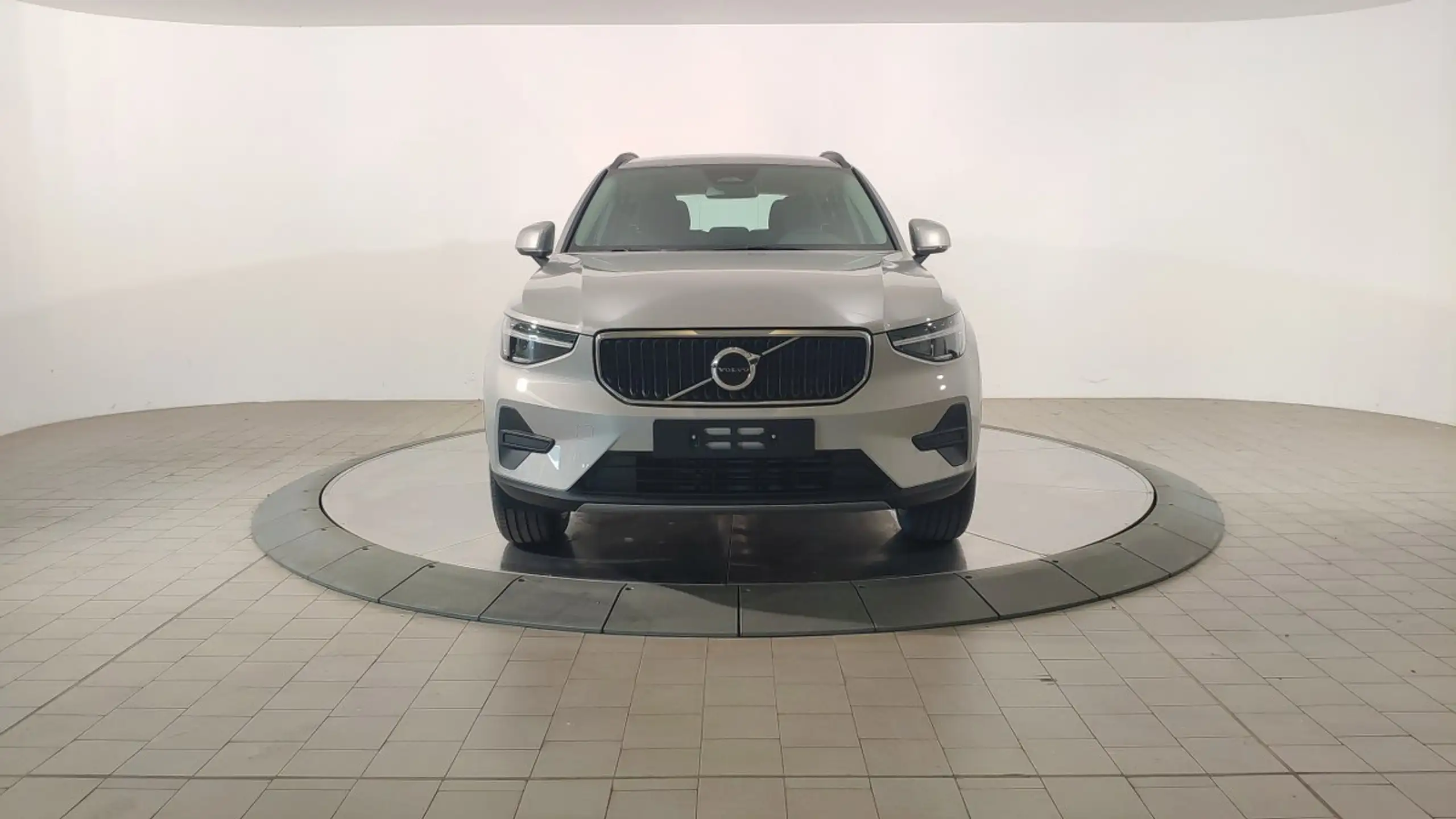 Volvo - XC40