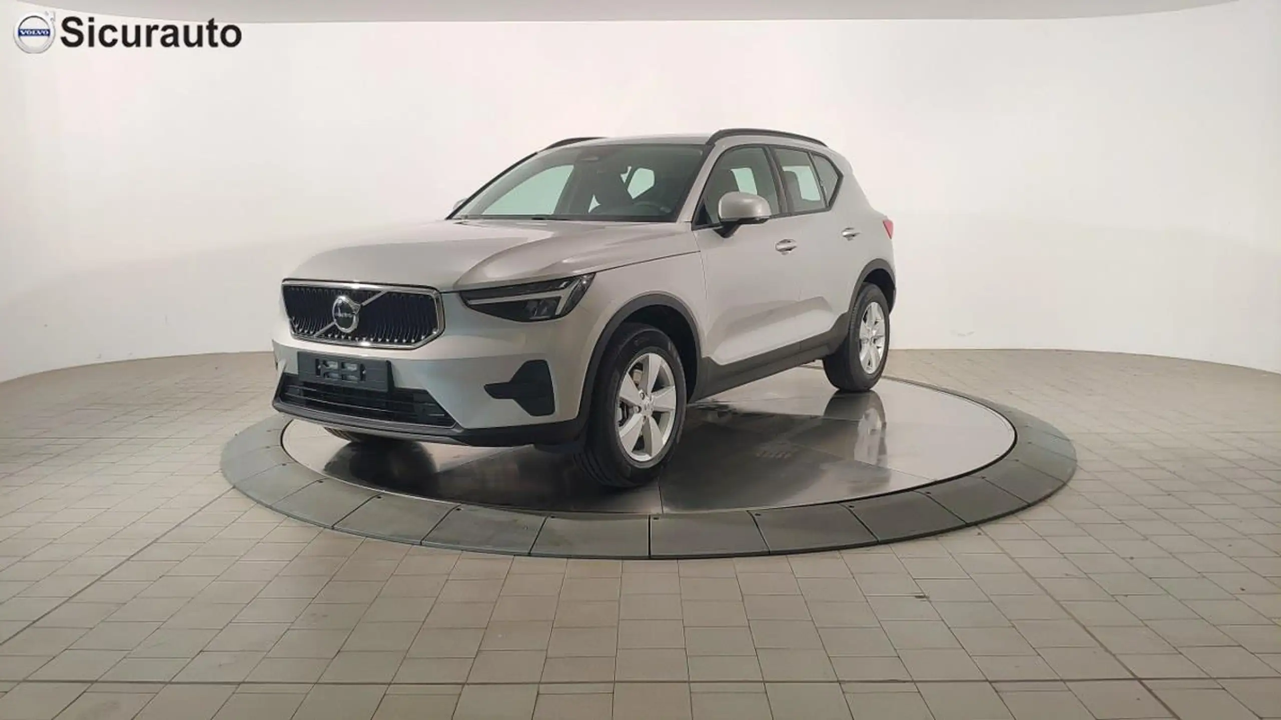 Volvo - XC40