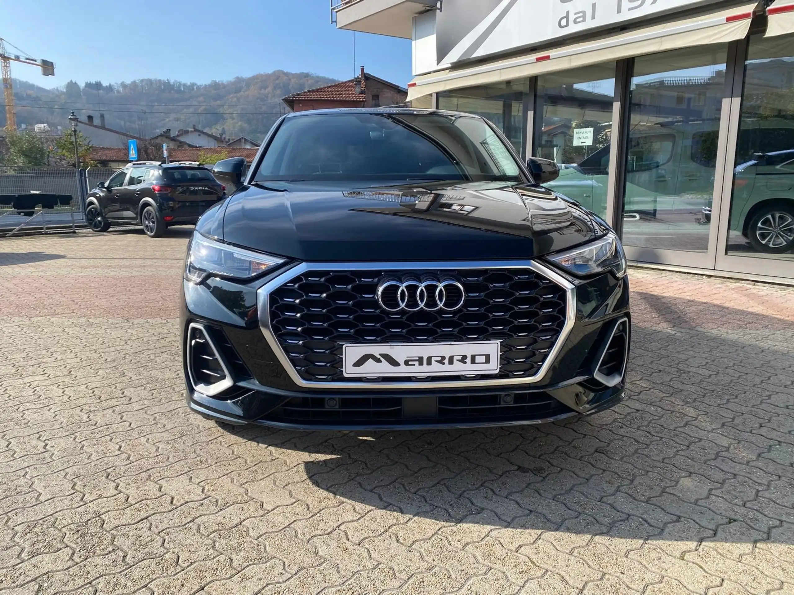 Audi - Q3