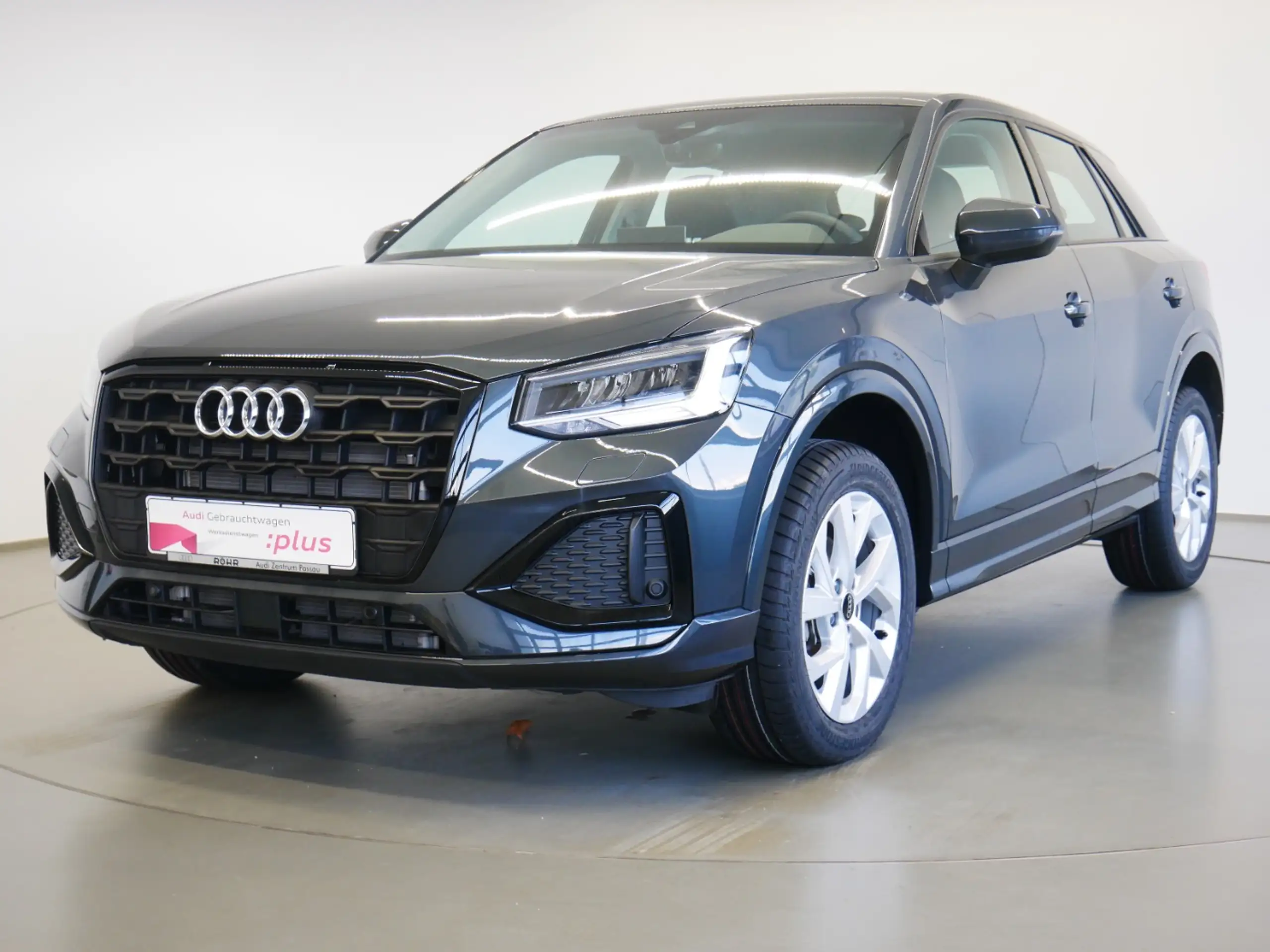 Audi - Q2