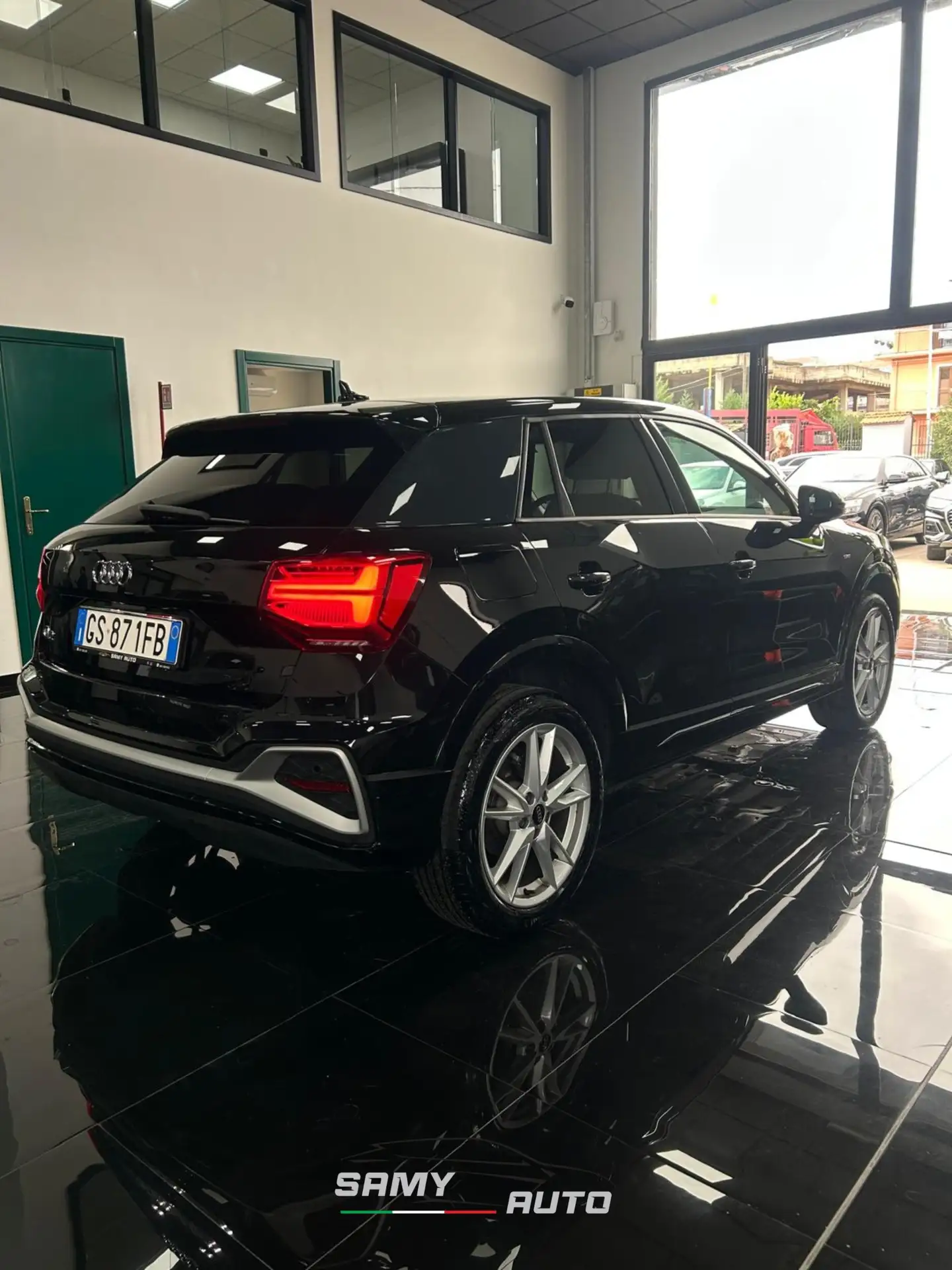 Audi - Q2