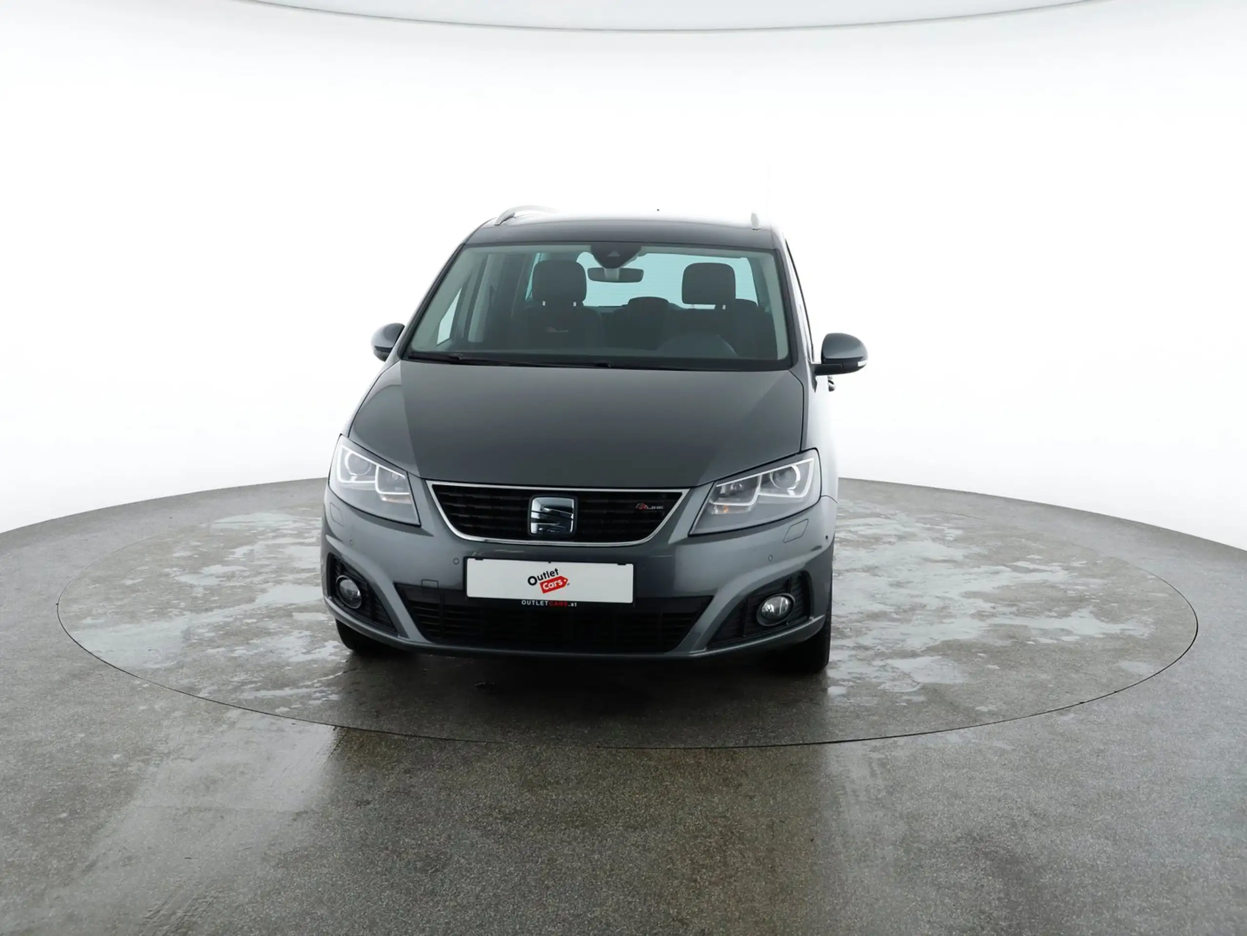 SEAT - Alhambra