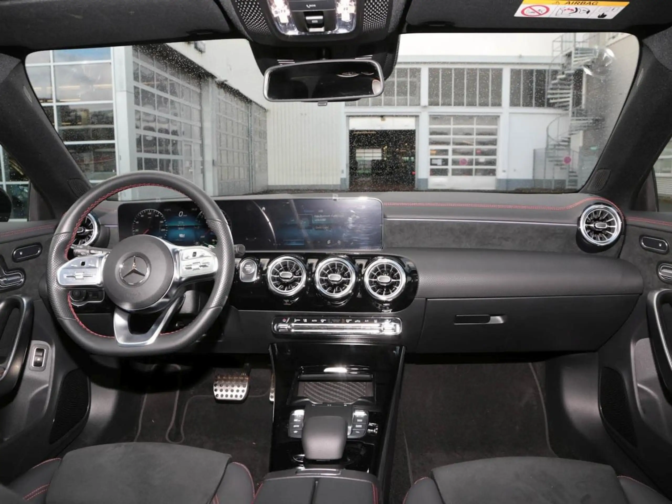 Mercedes-Benz - CLA 250