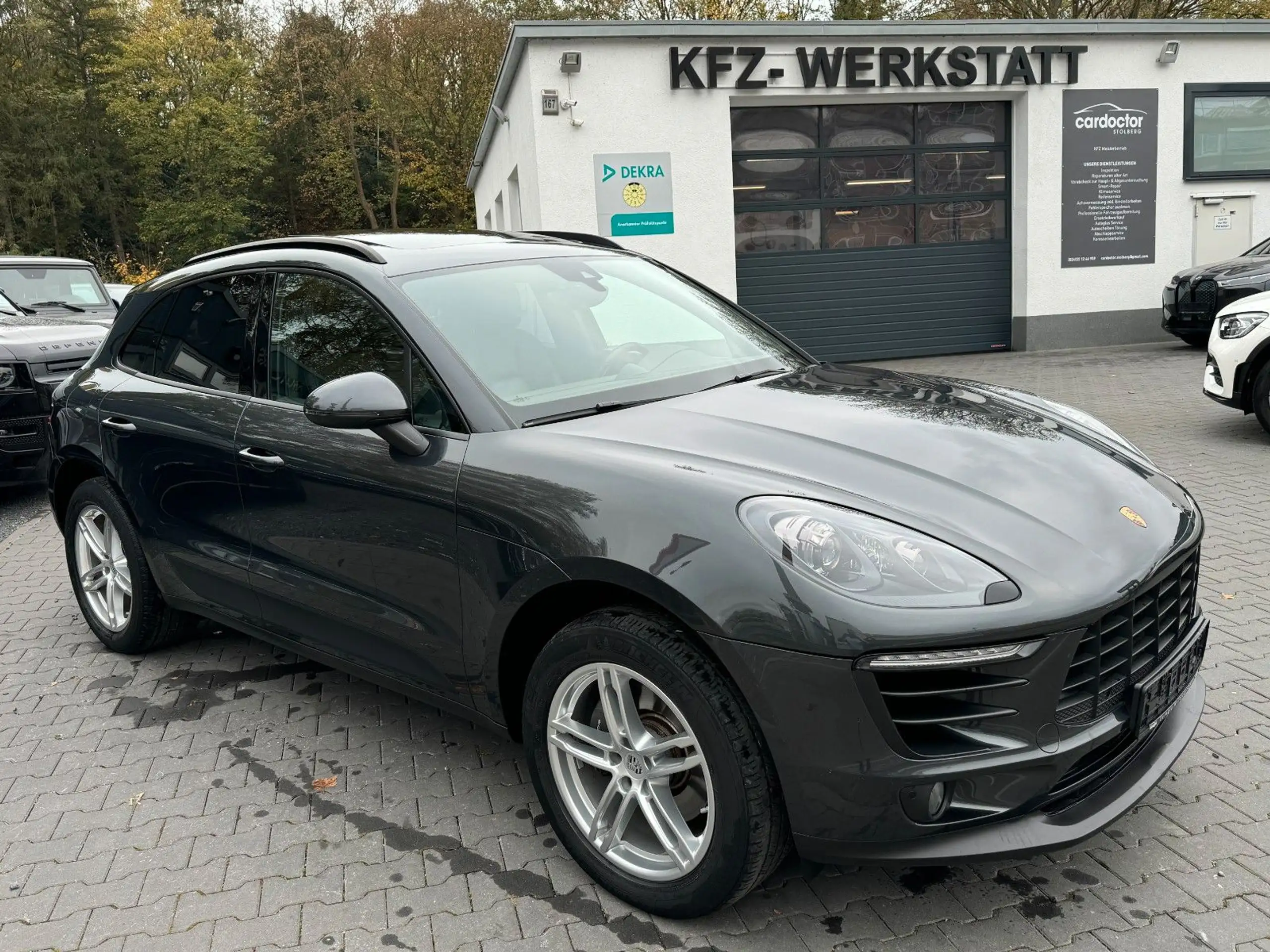 Porsche - Macan