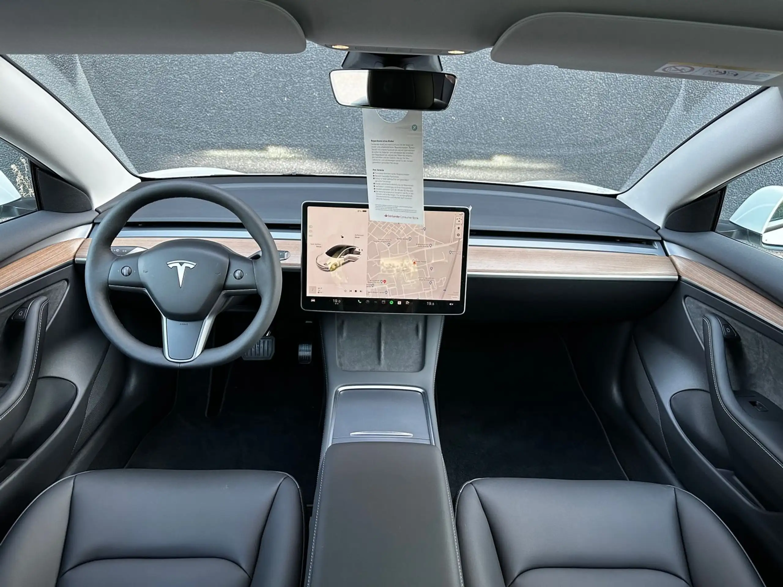 Tesla - Model 3