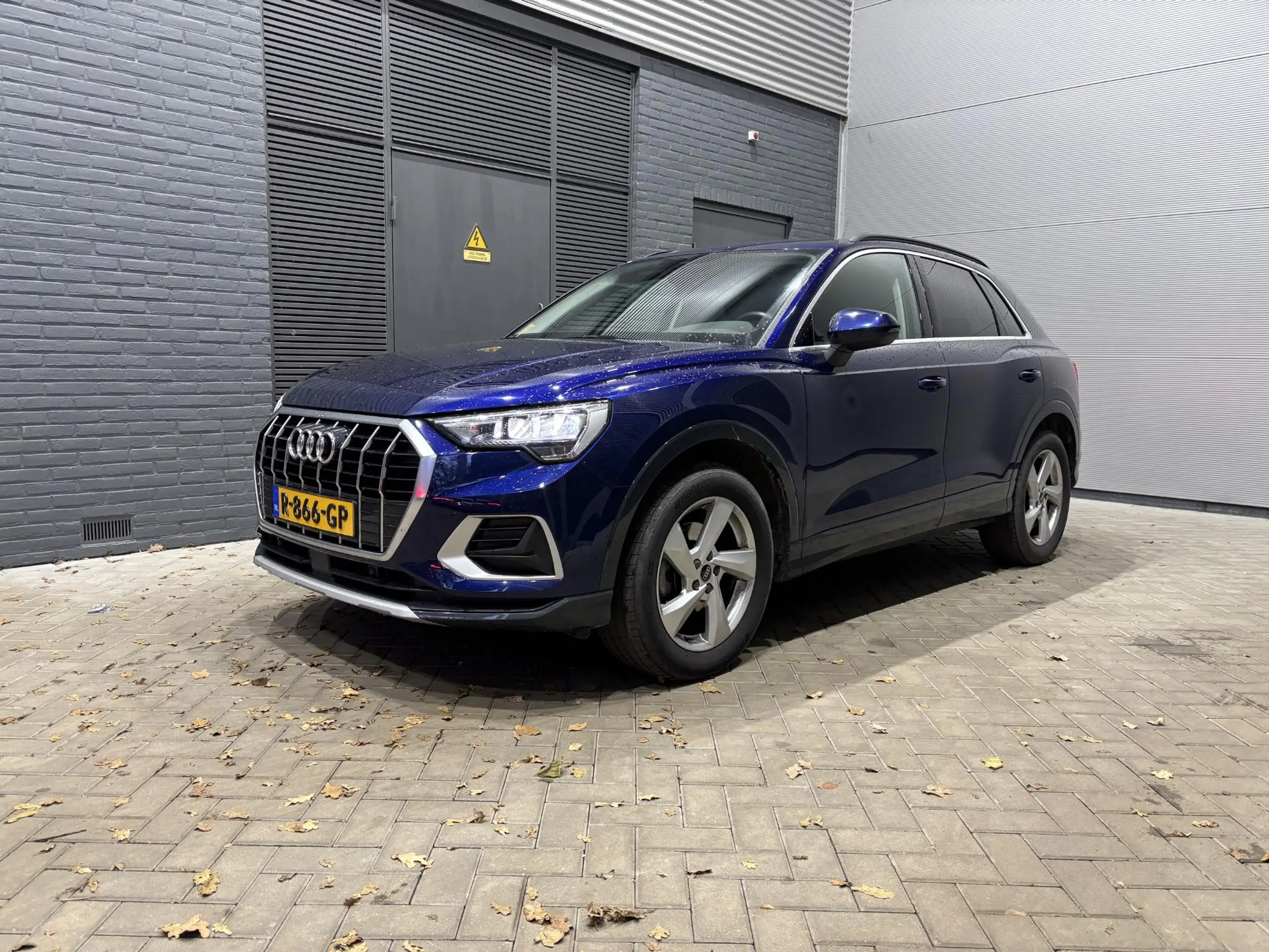 Audi - Q3