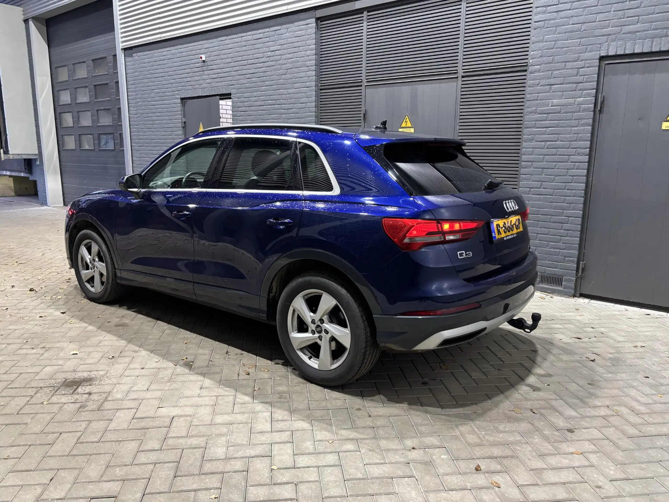 Audi - Q3