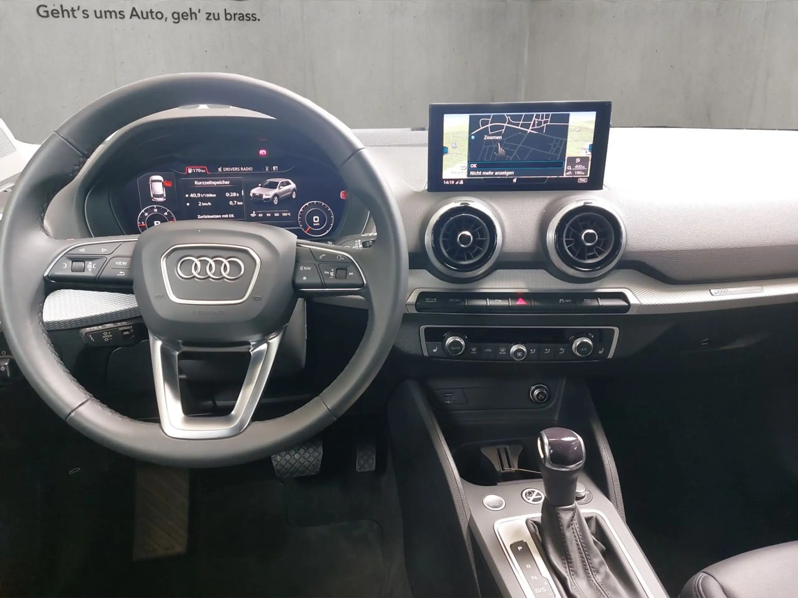 Audi - Q2