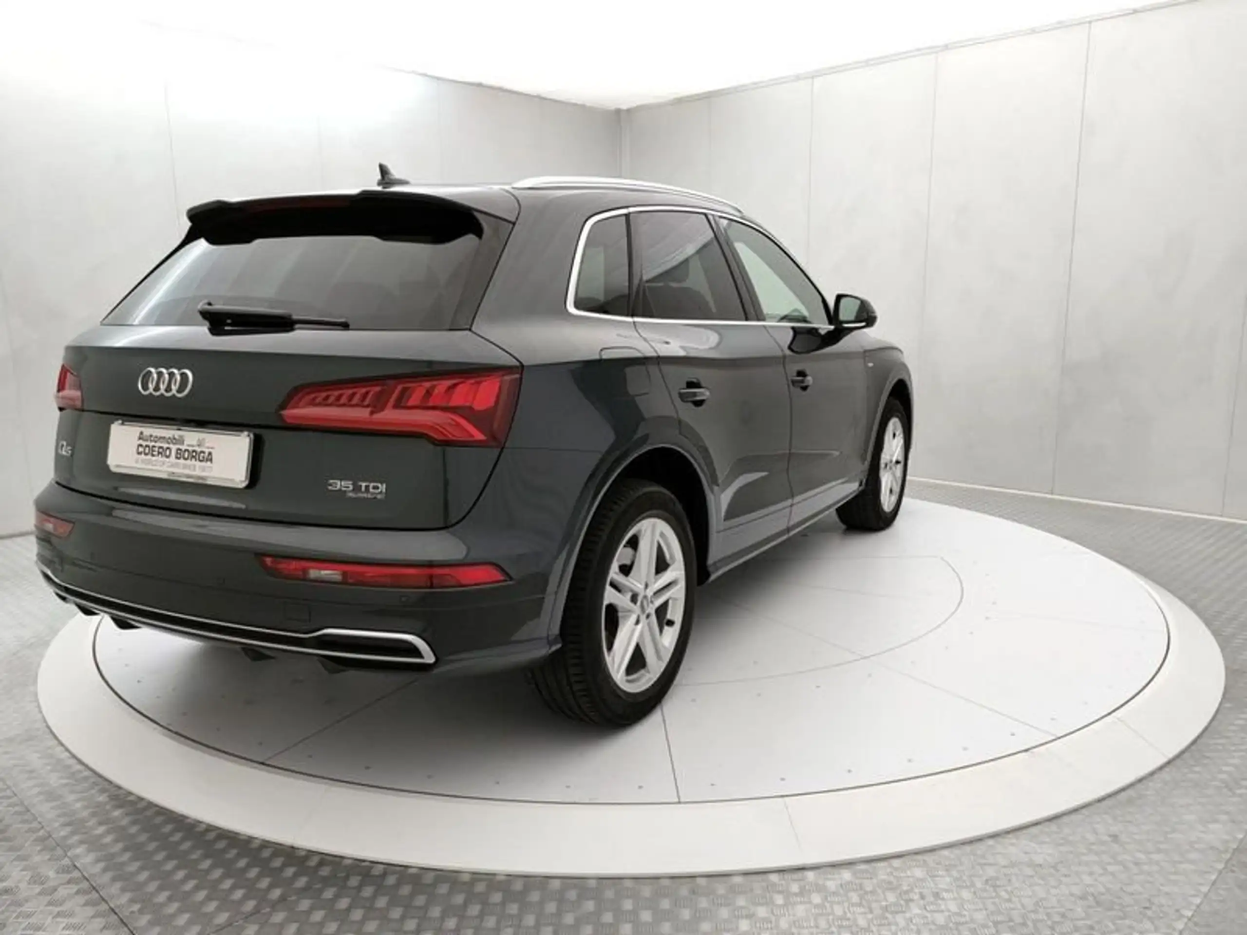 Audi - Q5