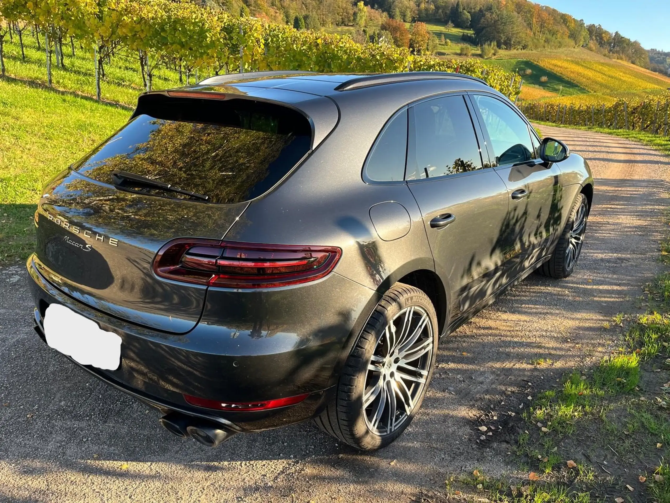 Porsche - Macan