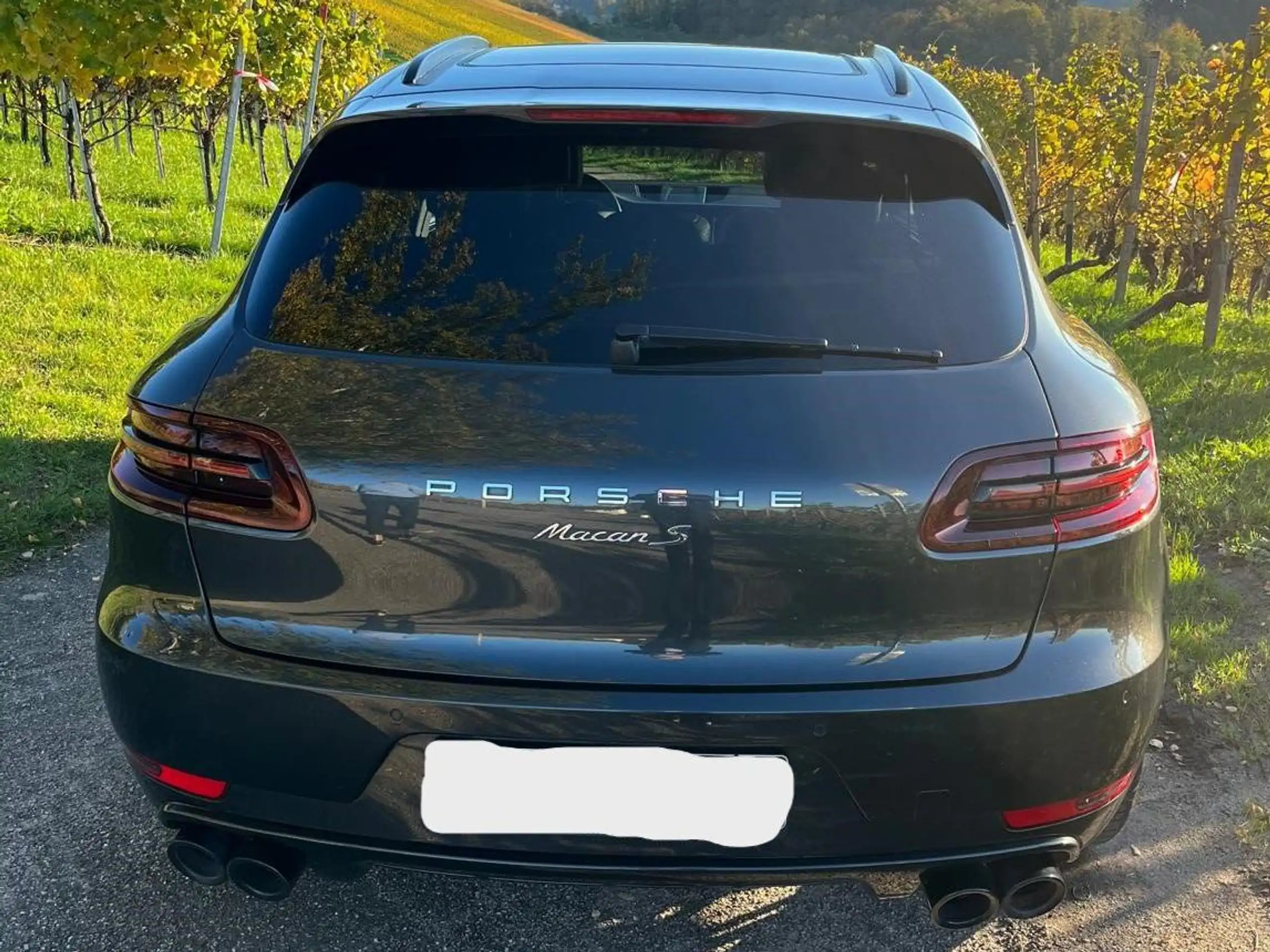 Porsche - Macan