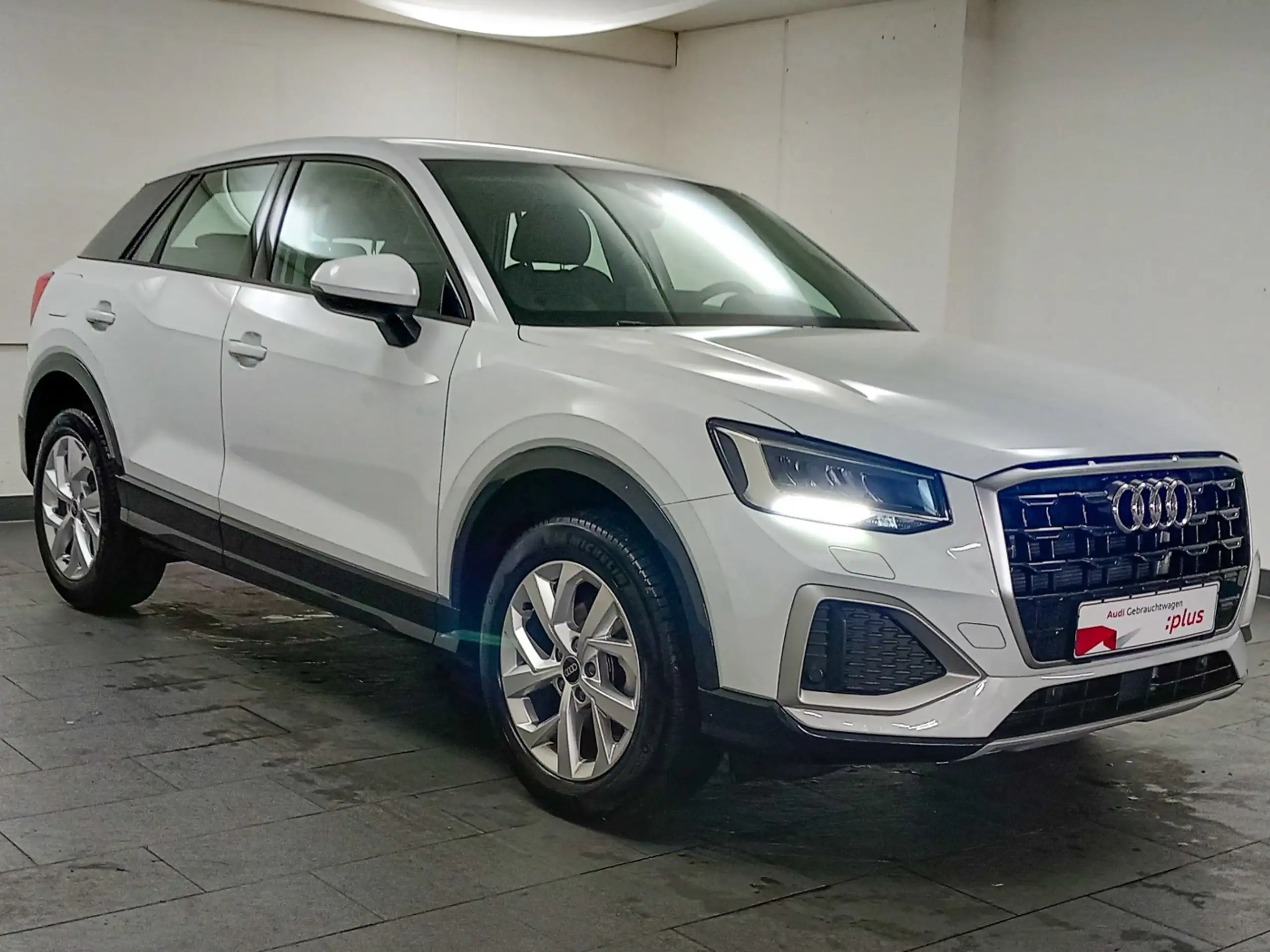 Audi - Q2