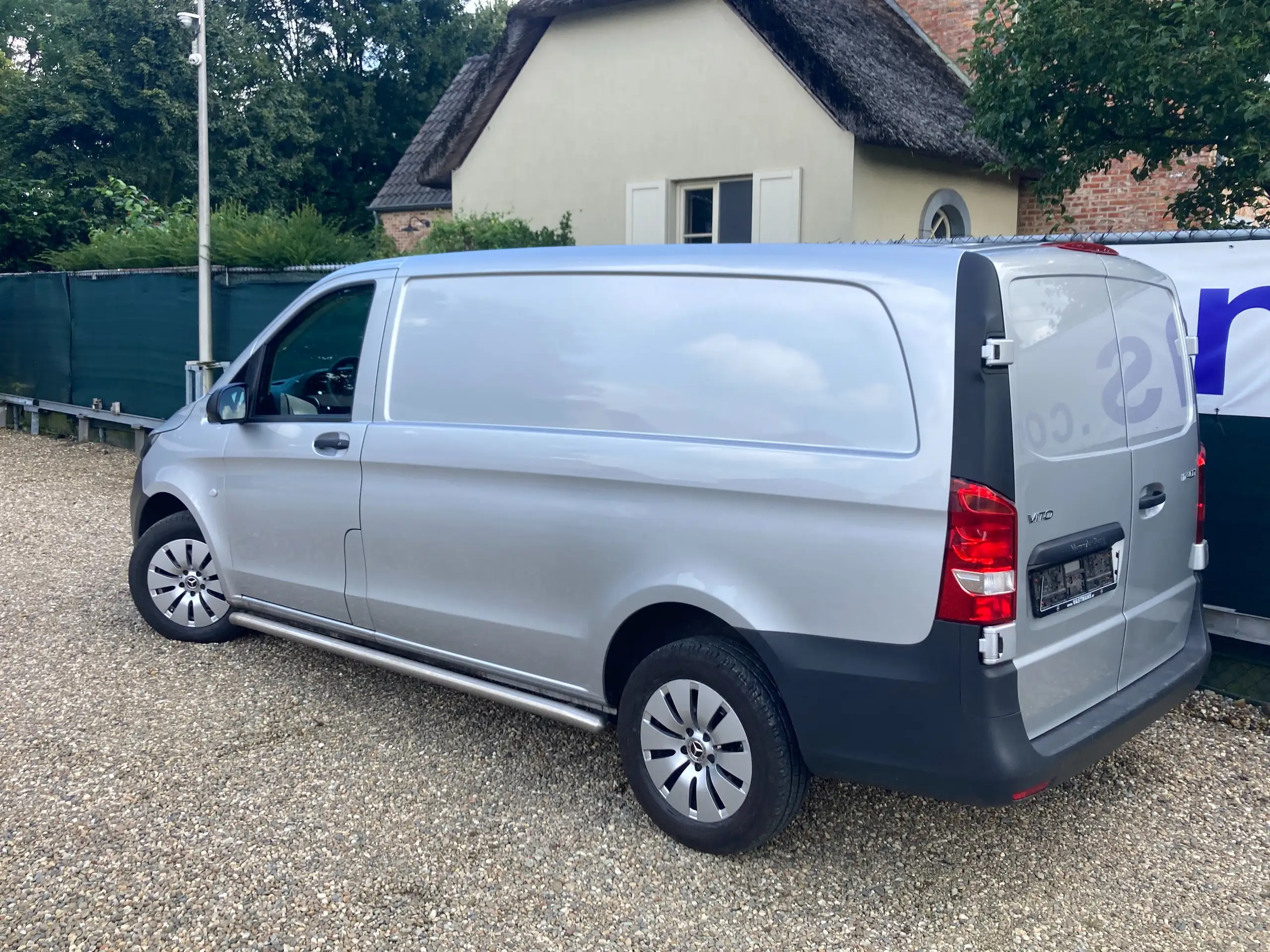 Mercedes-Benz - Vito