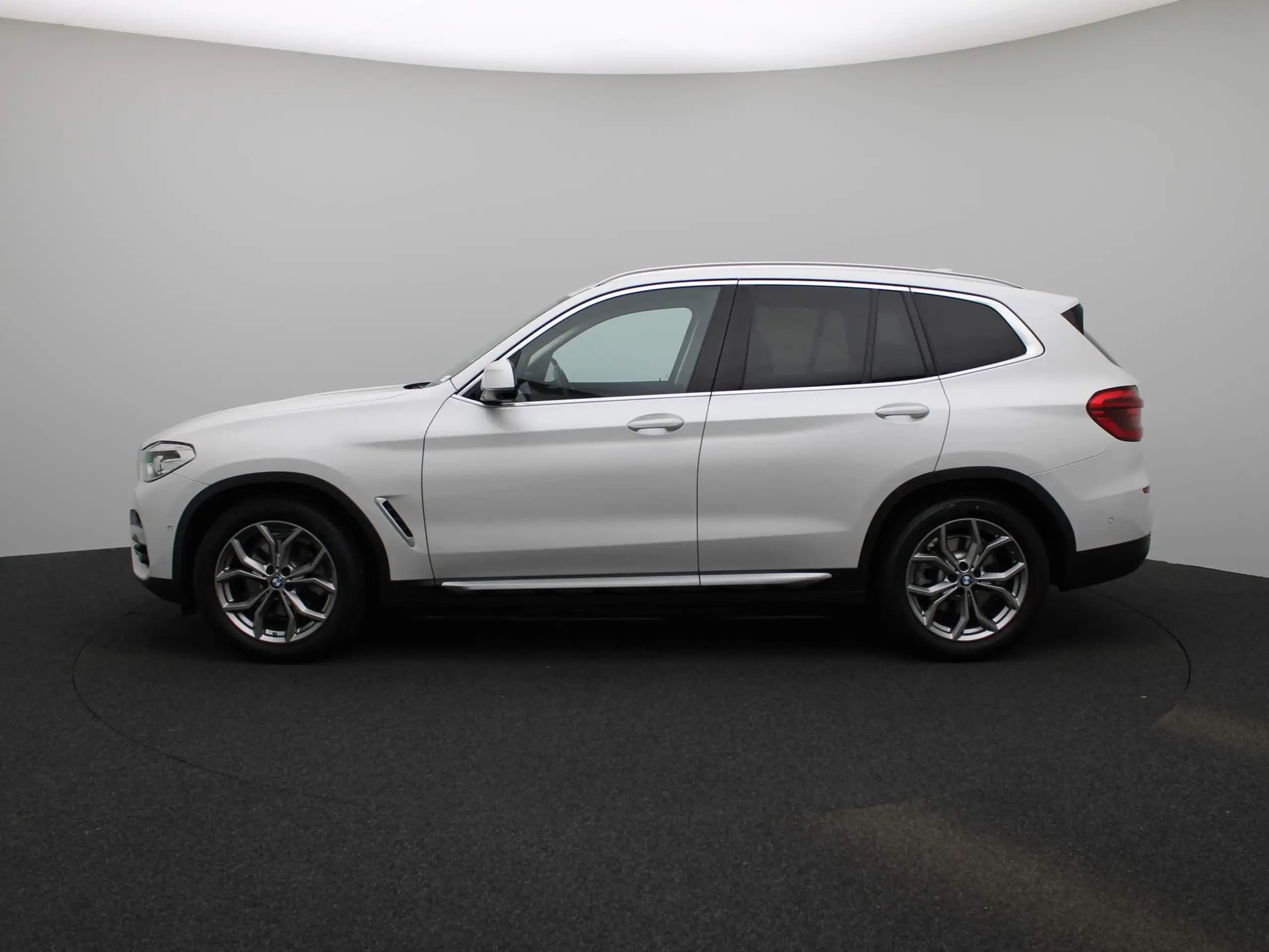 BMW - X3