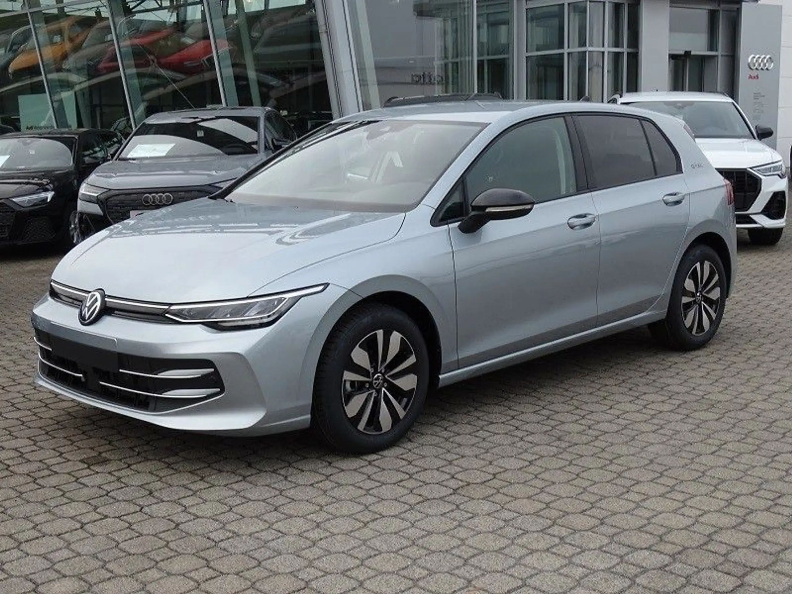 Volkswagen - Golf