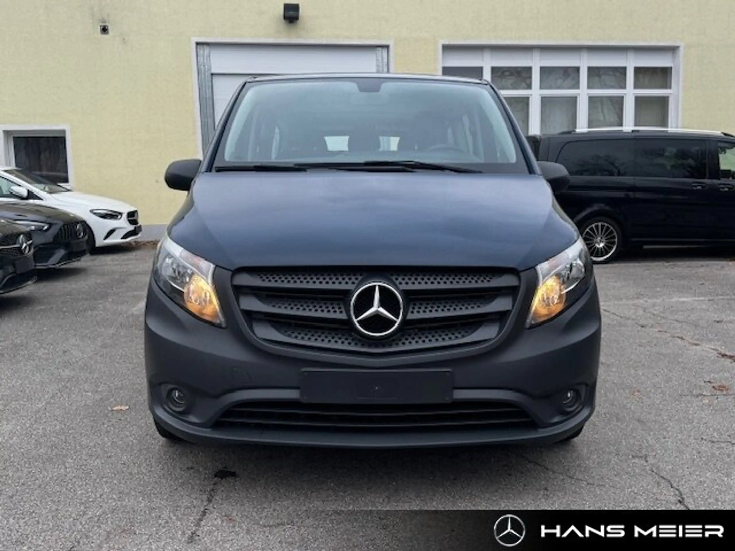 Mercedes-Benz - Vito