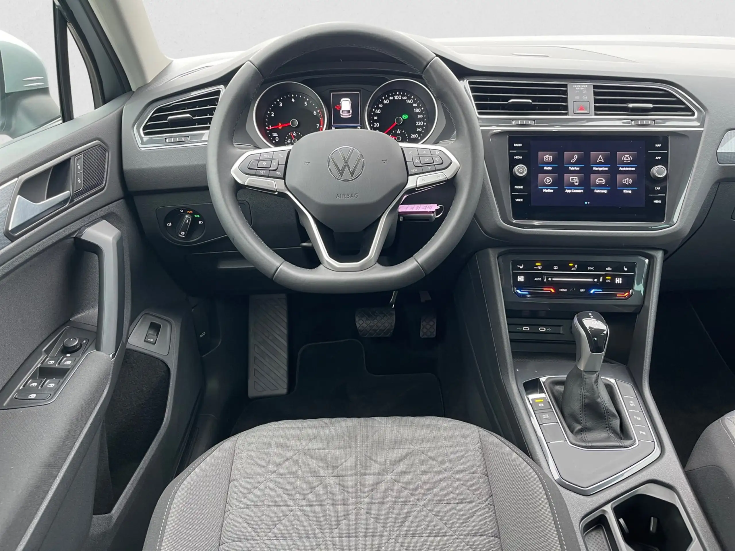 Volkswagen - Tiguan