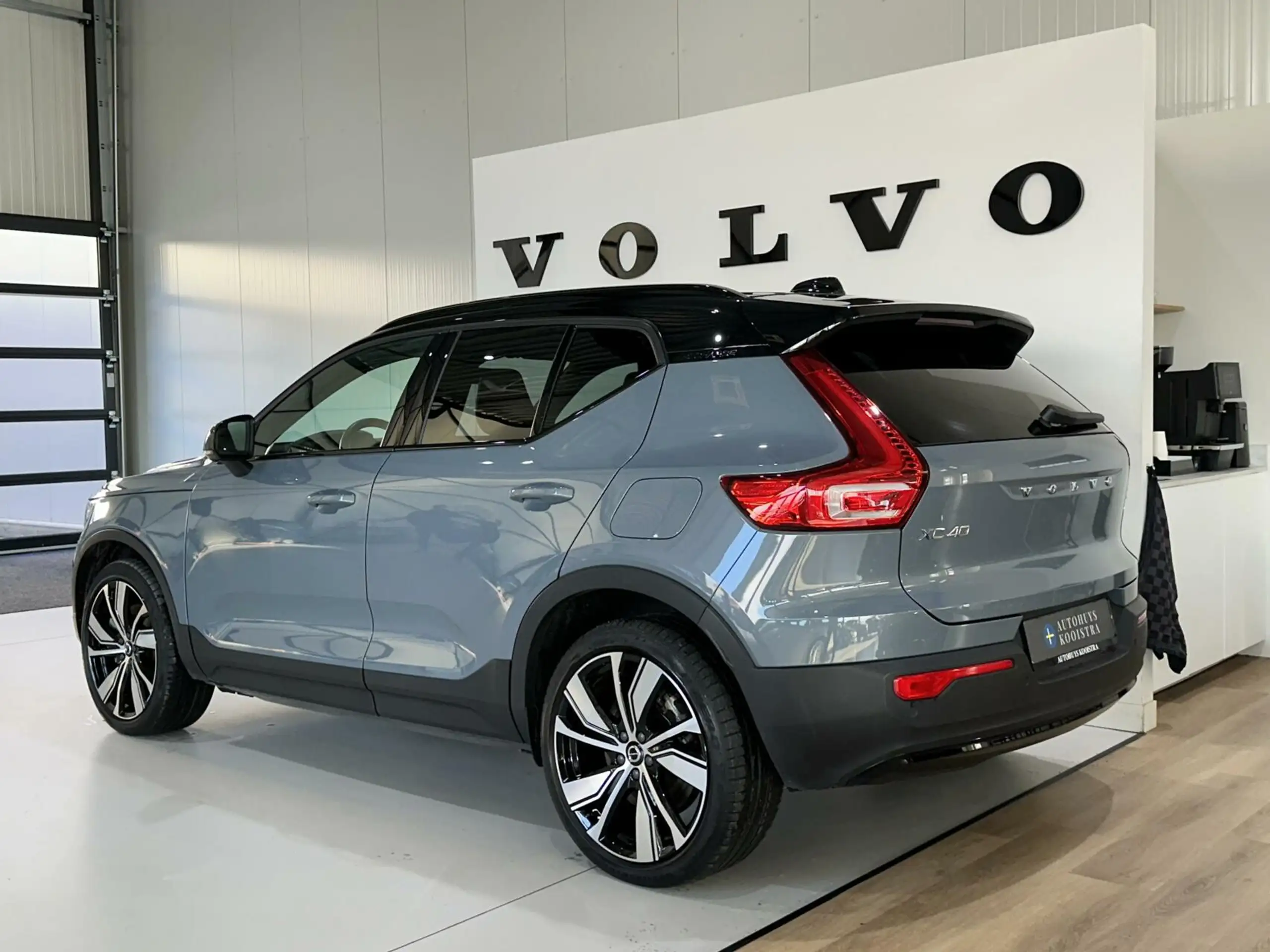 Volvo - XC40