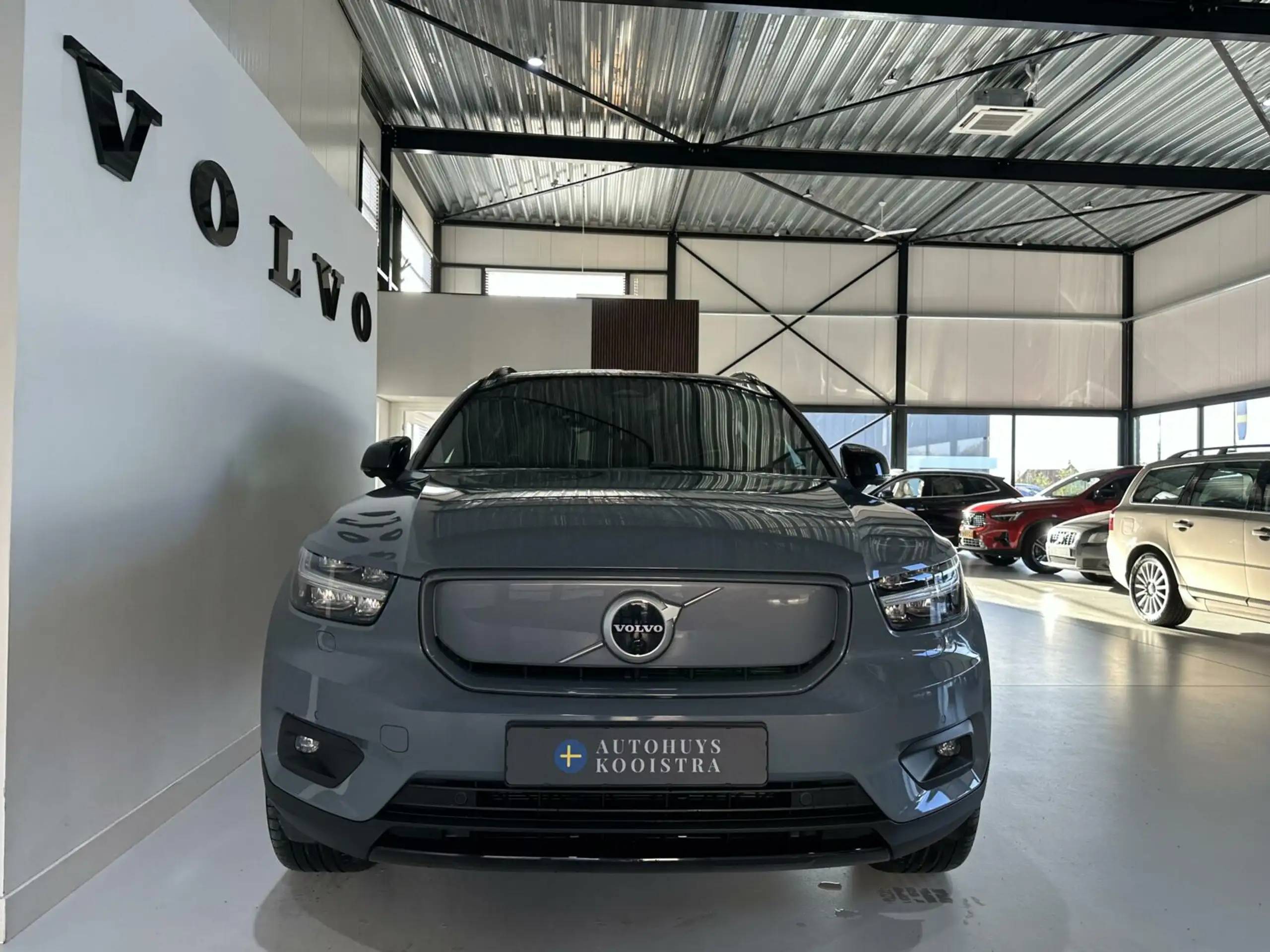 Volvo - XC40