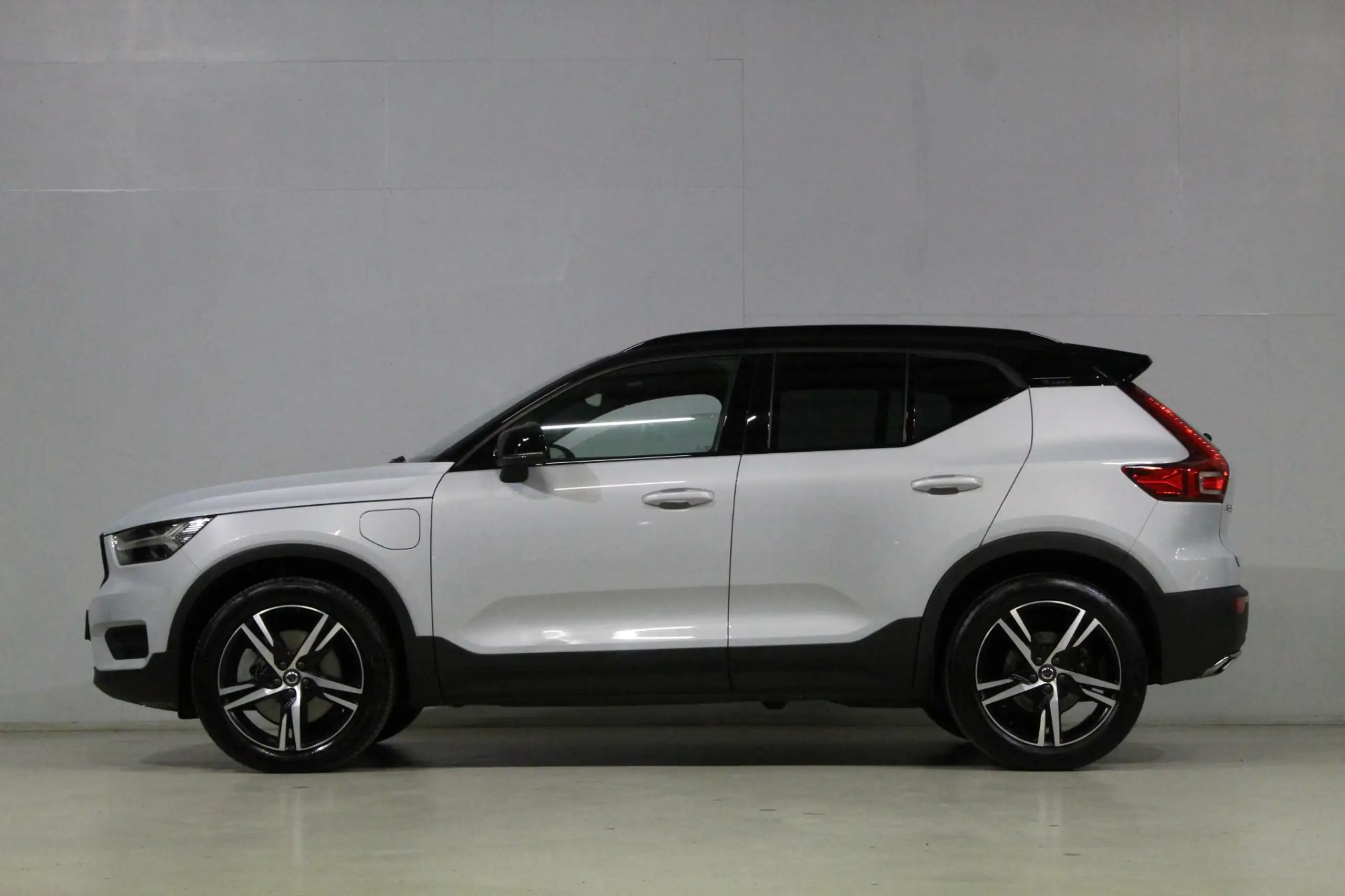 Volvo - XC40