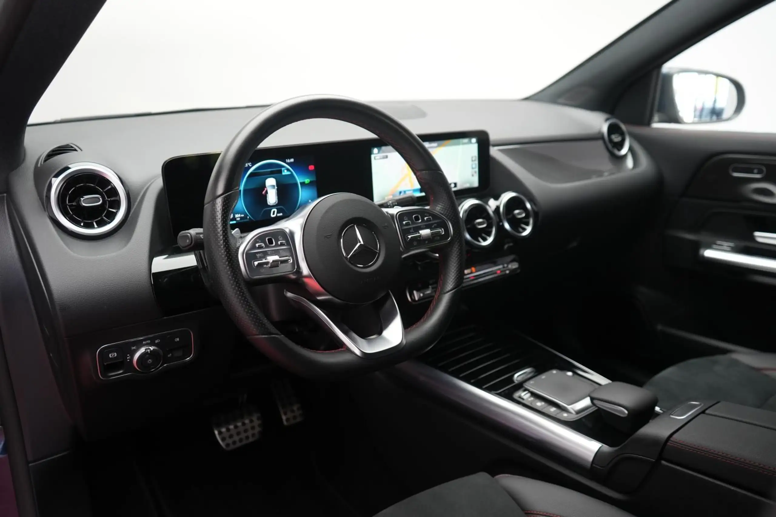 Mercedes-Benz - GLA 250