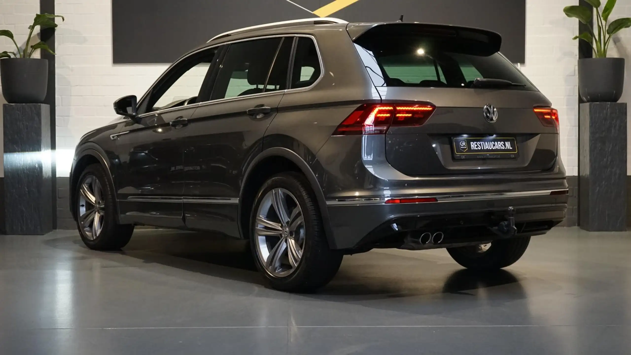 Volkswagen - Tiguan