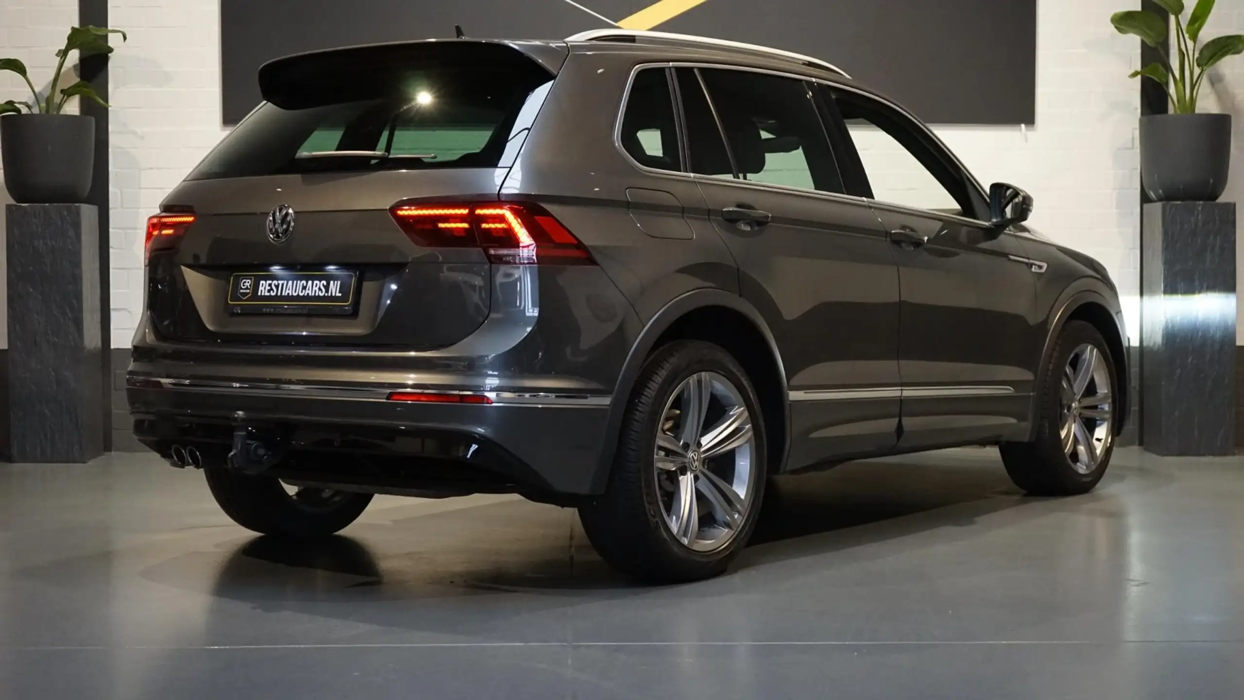 Volkswagen - Tiguan