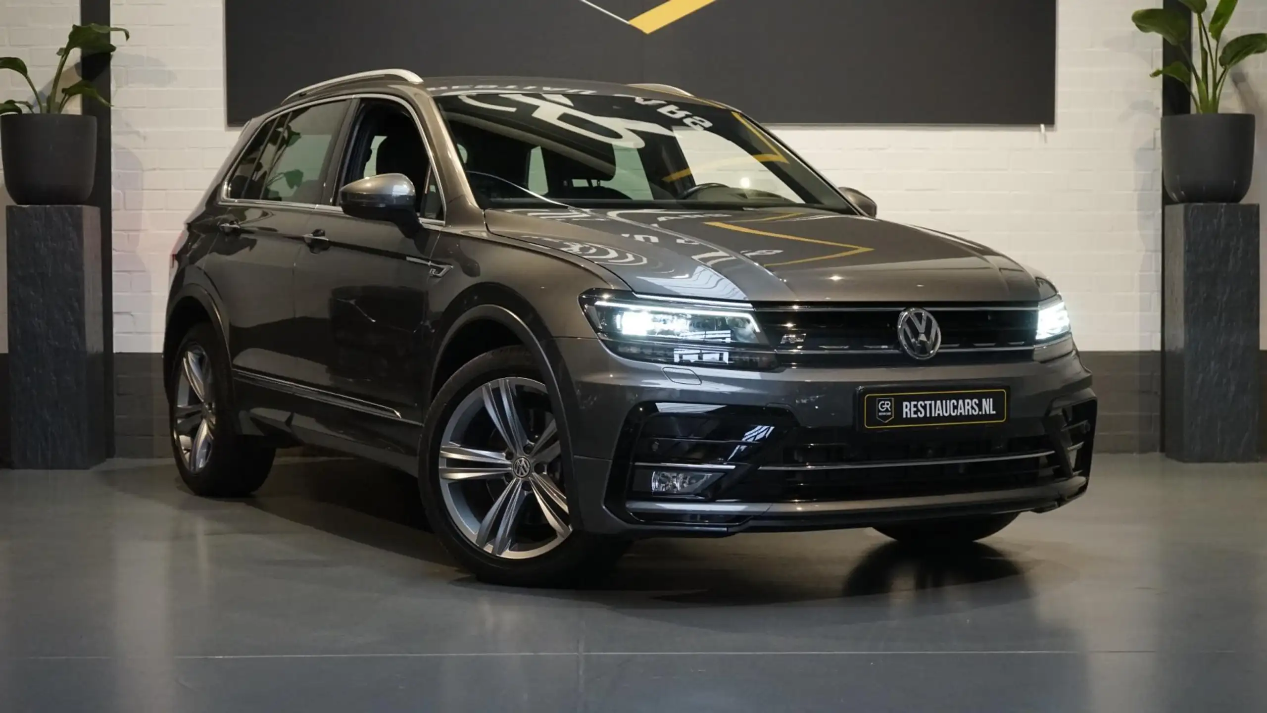 Volkswagen - Tiguan