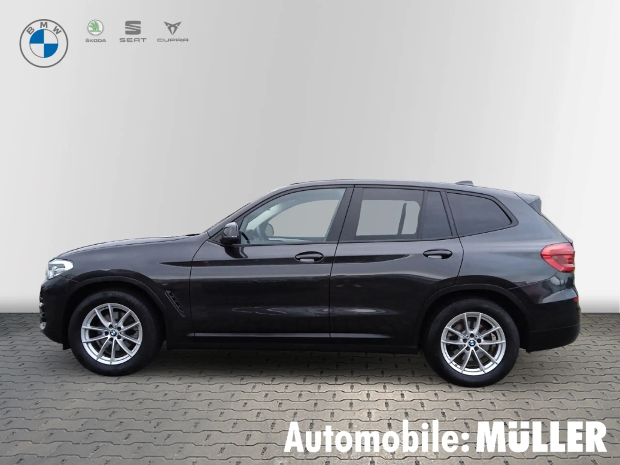 BMW - X3