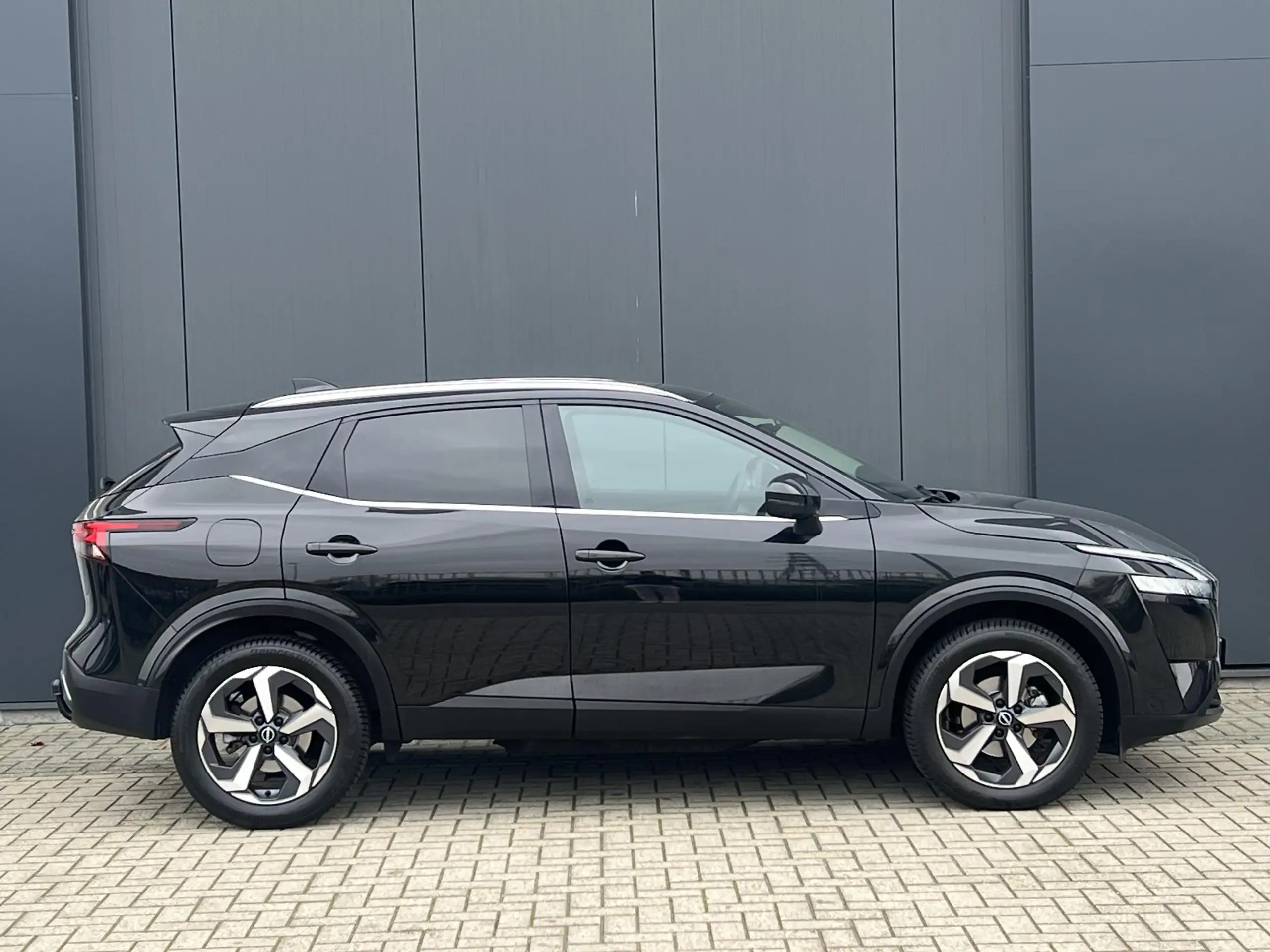 Nissan - Qashqai