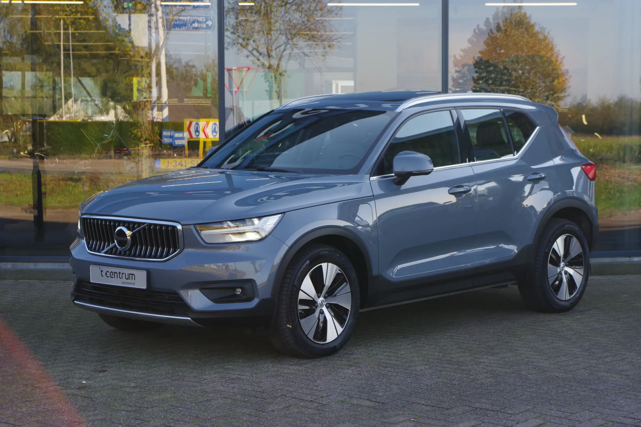 Volvo - XC40